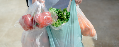 Чому пластик шкідливий для здоров’я й довкілля?