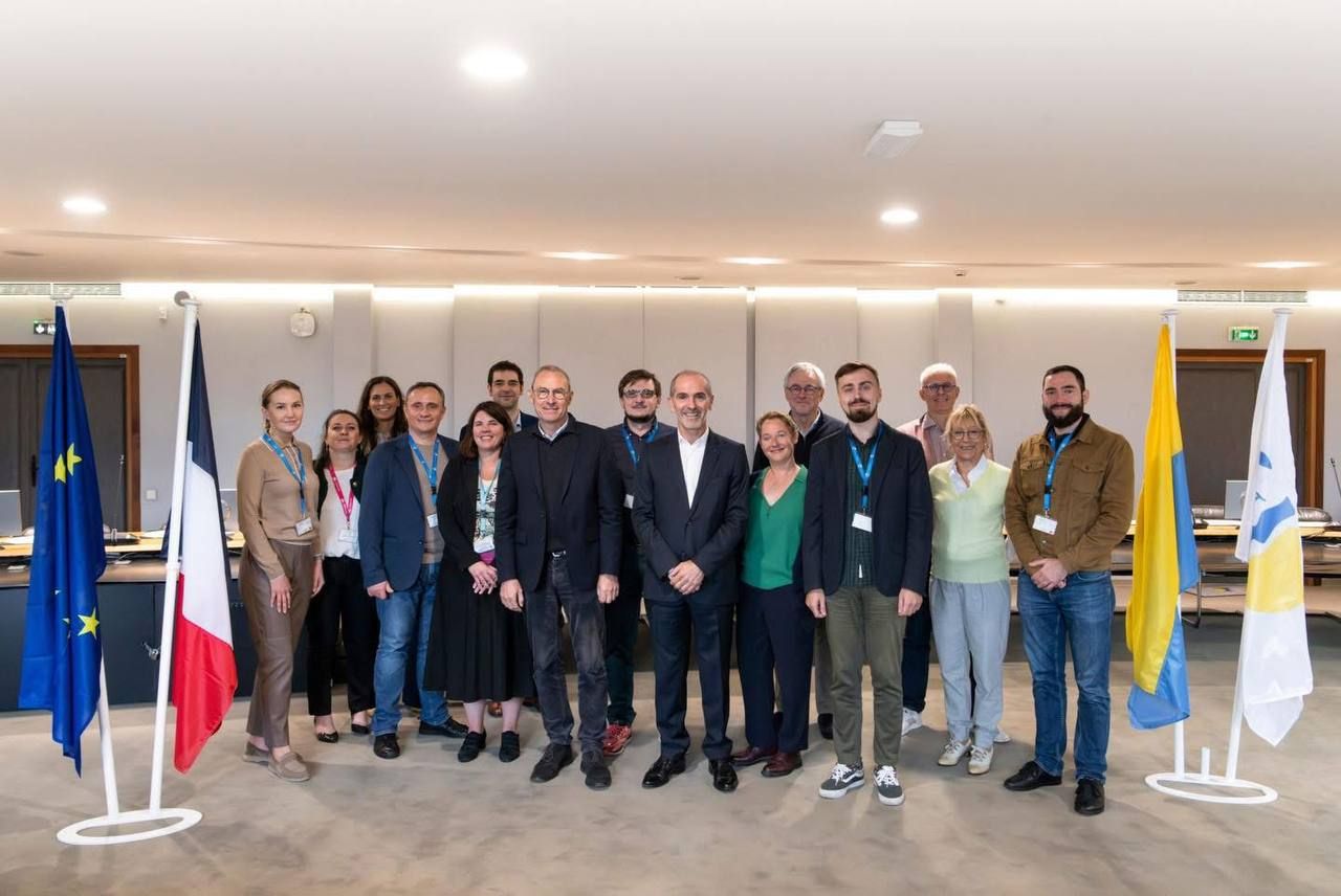 https://moz.gov.ua/img/007f08a6-a9c8-413c-a175-60d42e890186/6472ec31-fa65-46a9-a307-0c66f8b5edb8.jpg?fm=jpg&q=80&fit=max&crop=1280%2C856%2C0%2C0
