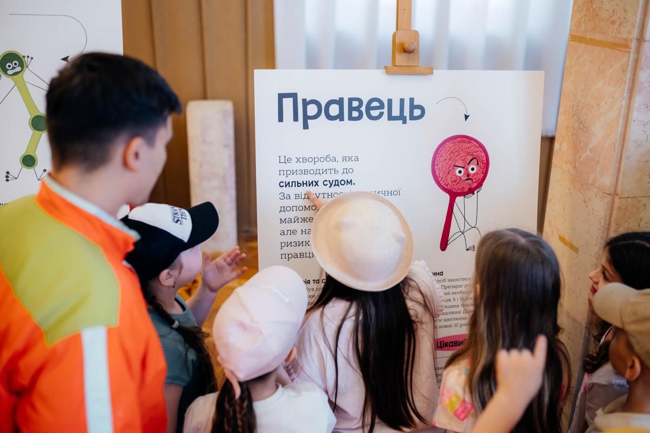 https://moz.gov.ua/img/03c42112-3f05-4b20-af96-8e9e11affe28/whatsapp-image-2025-05-08-at-121900-1.jpeg?fm=jpg&q=80&fit=max&crop=1280%2C854%2C0%2C0