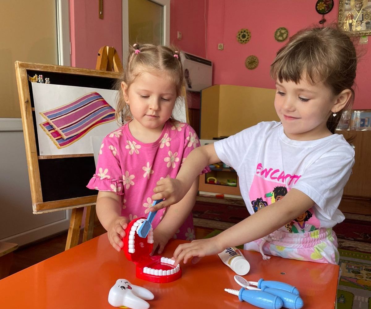 https://moz.gov.ua/img/089bcdf7-cee5-4e53-a018-59e0bf884af8/img-20250701-wa0022.jpg?fm=jpg&q=80&fit=max&crop=1200%2C1001%2C0%2C227