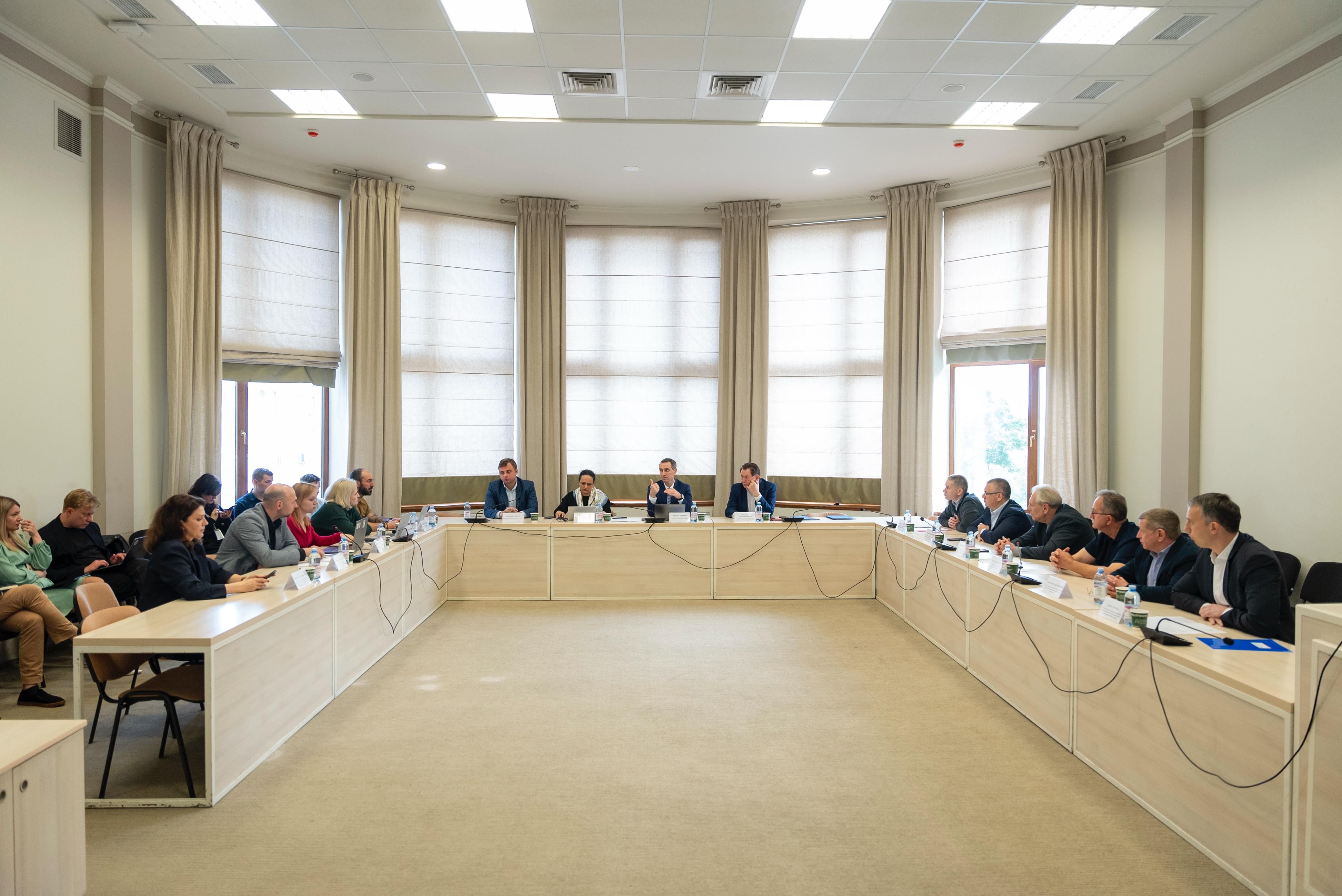 https://moz.gov.ua/img/10fa6e22-fdae-48e7-88ad-26976d54730d/whatsapp-image-2025-05-08-at-161349-5.jpeg?fm=jpg&q=80&fit=max&crop=4160%2C2779%2C0%2C0