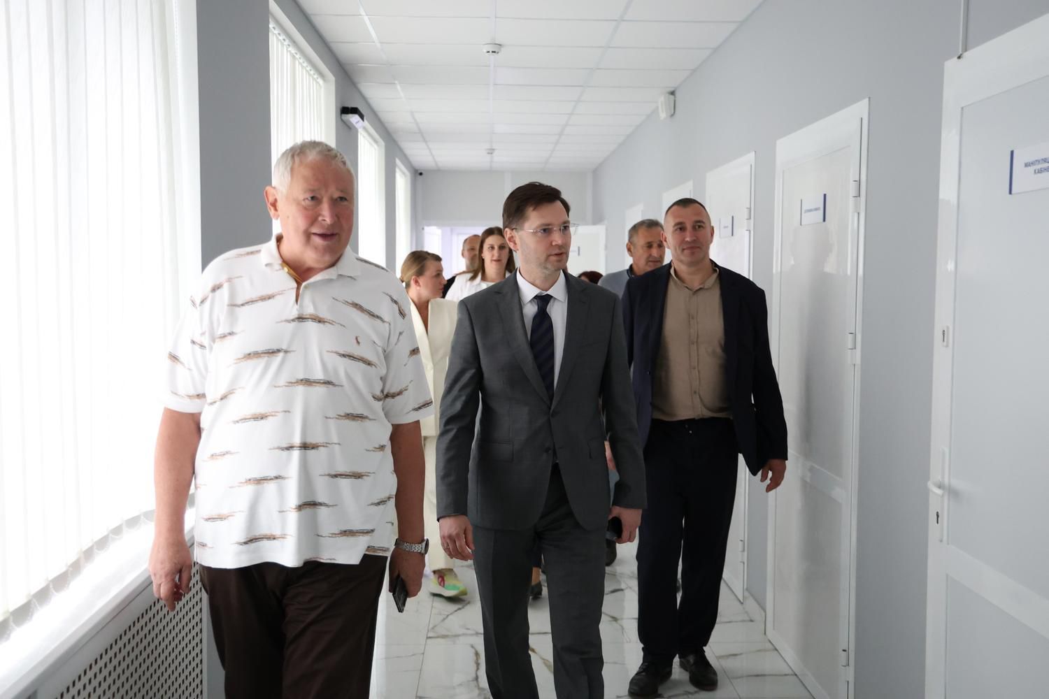 https://moz.gov.ua/img/1372b706-5ac0-43d8-8041-bbff70e96267/whatsapp-image-2026-08-27-at-113222.jpeg?fm=jpg&q=80&fit=max&crop=1500%2C1000%2C0%2C0