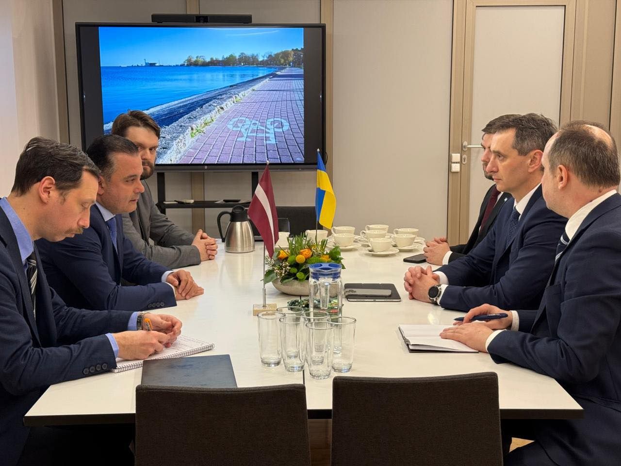 https://moz.gov.ua/img/146e16d1-6013-4eda-92b0-bb85b17876c1/489701377-3583073025158129-5520333155498583725-n.jpg?fm=jpg&q=80&fit=max&crop=1280%2C960%2C0%2C0