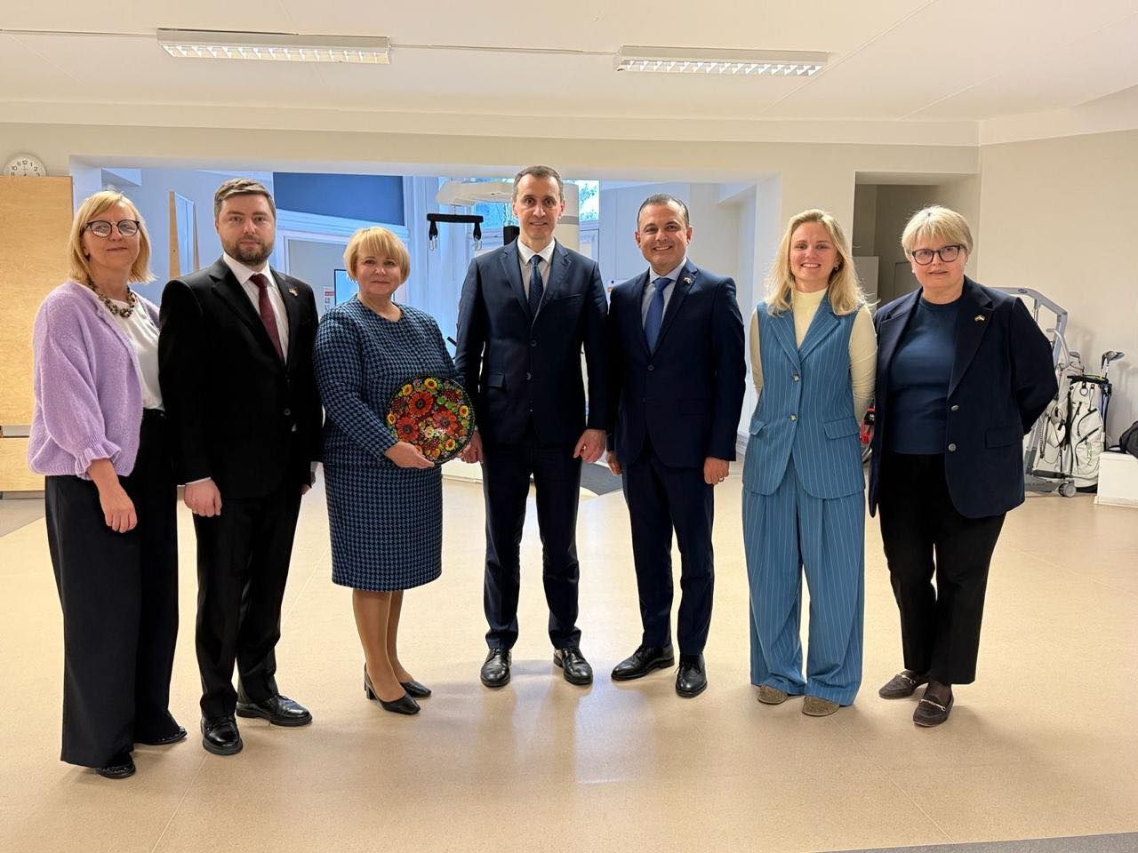 https://moz.gov.ua/img/146e16d1-6013-4eda-92b0-bb85b17876c1/489831891-3583072915158140-6232526843577658629-n.jpg?fm=jpg&q=80&fit=max&crop=1280%2C960%2C0%2C0