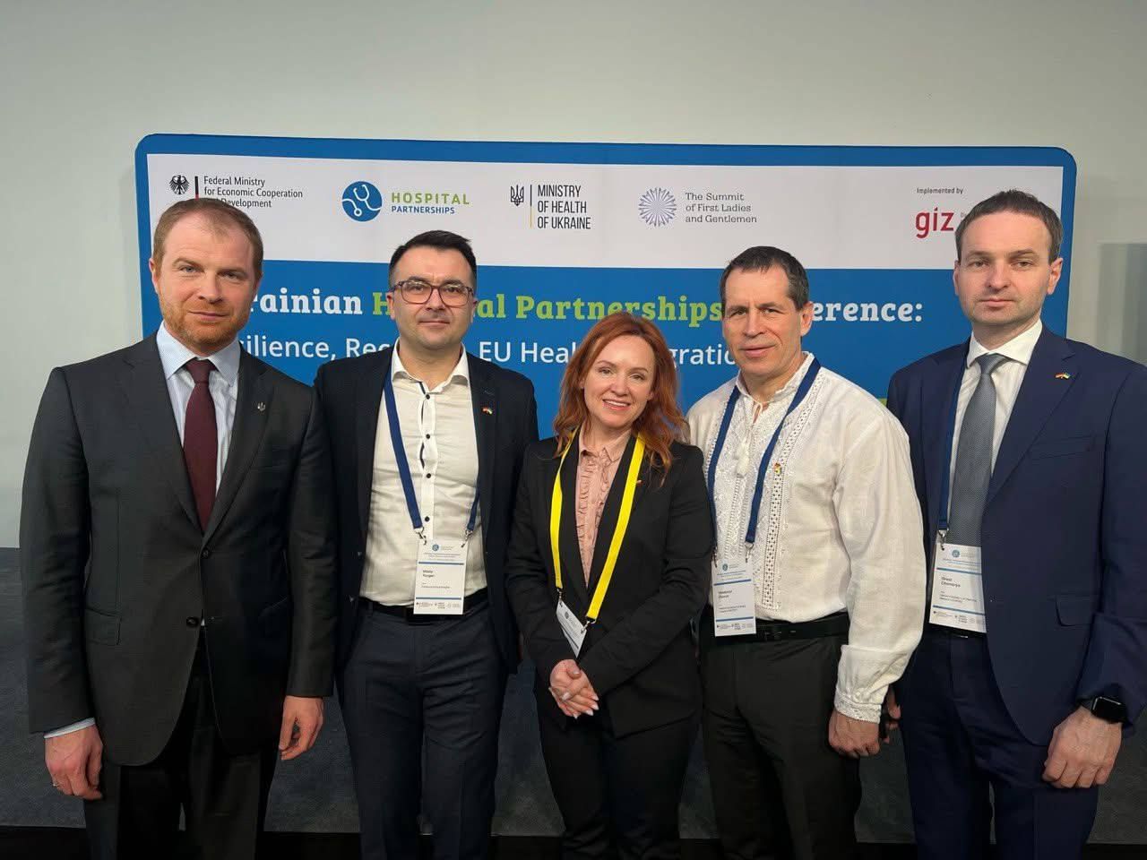 https://moz.gov.ua/img/19008660-9854-4ef0-8047-315132fe48e3/eee94e47-2184-4293-a565-8d62149672d5.jpg?fm=jpg&q=80&fit=max&crop=1280%2C960%2C0%2C0