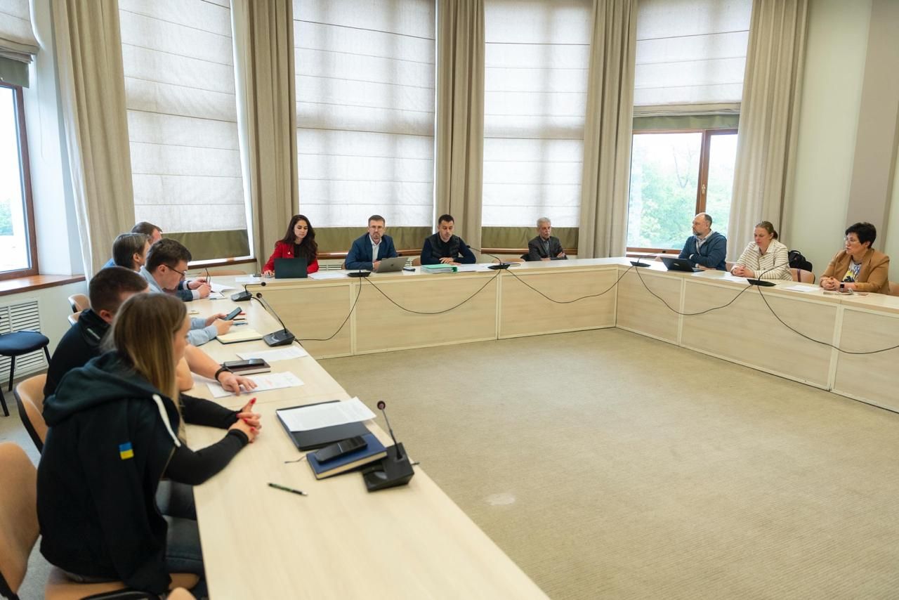 https://moz.gov.ua/img/20724b39-02c3-487f-97a4-aa57d4989e26/whatsapp-image-2025-06-12-at-133201-2.jpeg?fm=jpg&q=80&fit=max&crop=1280%2C854%2C0%2C0