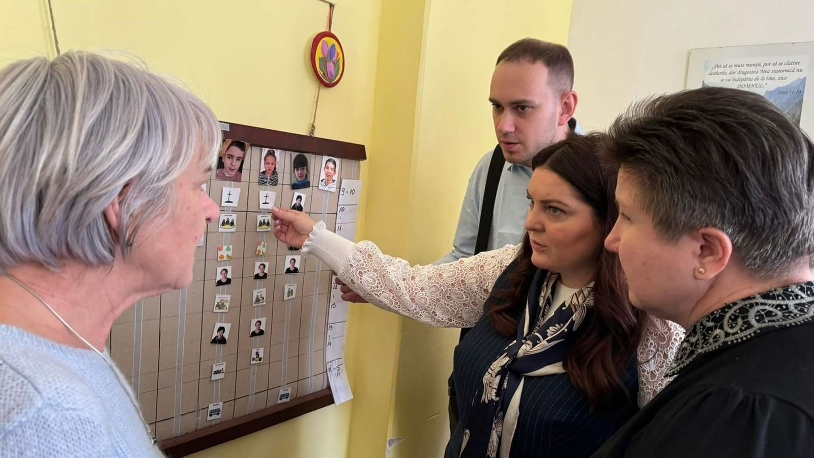 https://moz.gov.ua/img/28a6d730-86fd-406f-b8e6-8087ac96dd90/-whatsapp-2025-01-28-180459-a4214a60.jpg?fm=jpg&q=80&fit=max&crop=1600%2C900%2C0%2C0