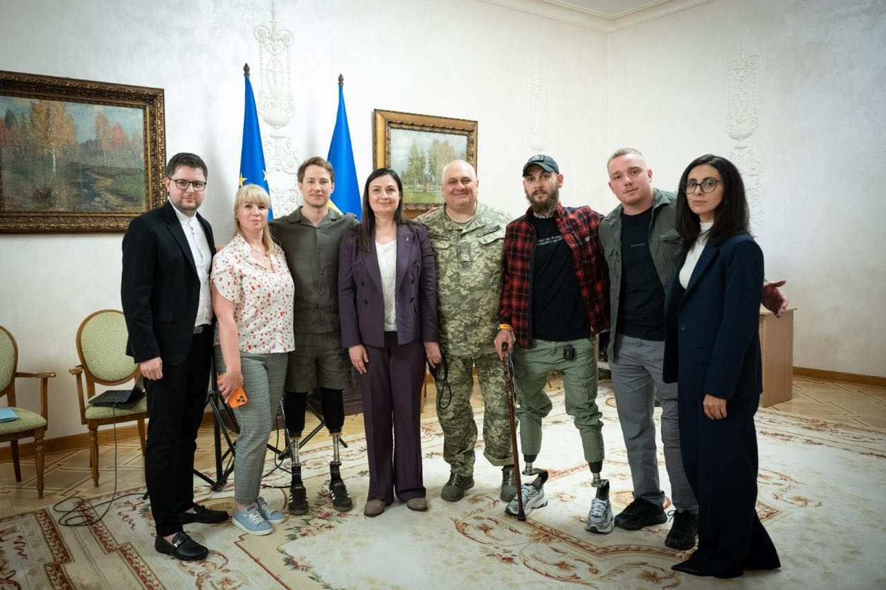https://moz.gov.ua/img/2ad68e3f-d35e-43da-ba9a-2ece9b1b997d/707781684-4094593487339411-6729740712248326015-n.jpg?fm=jpg&q=80&fit=max&crop=1280%2C852%2C0%2C0