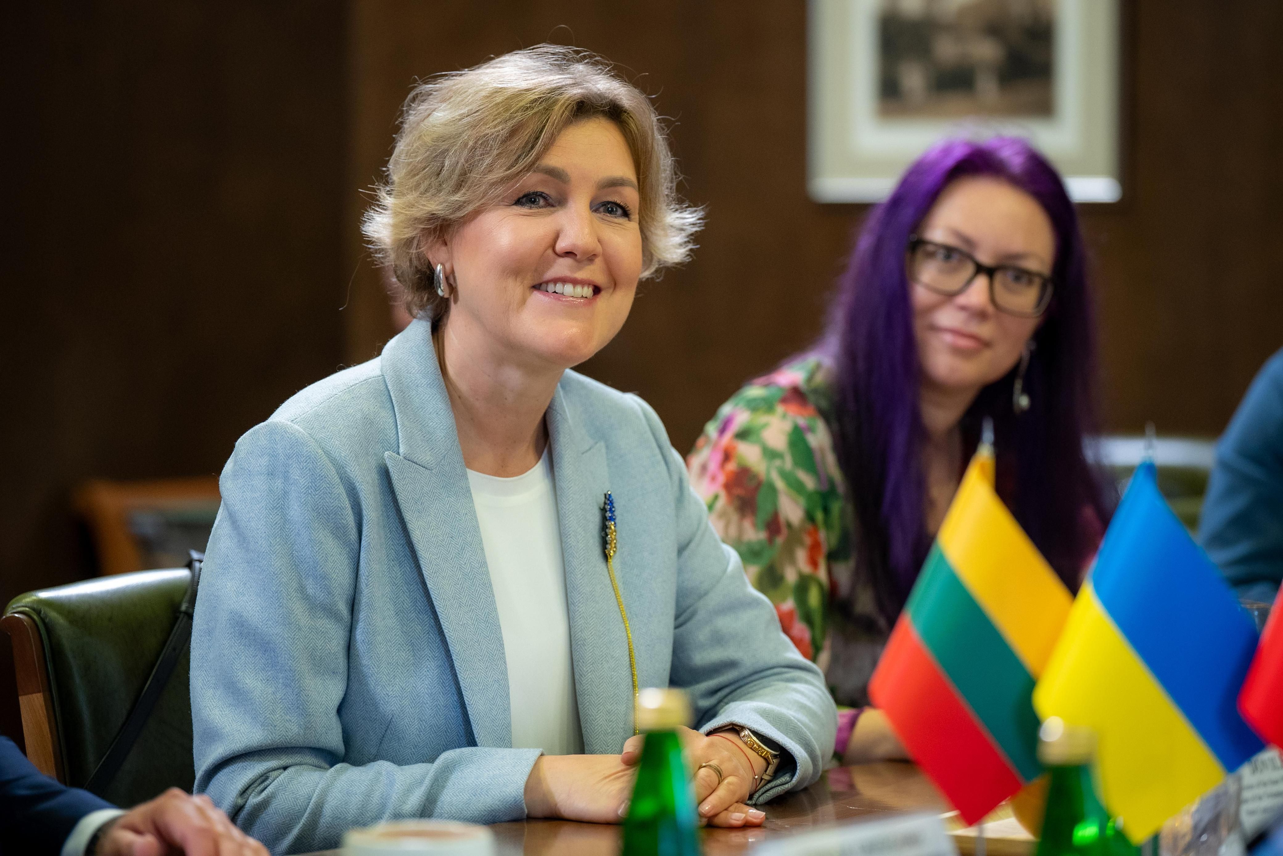 https://moz.gov.ua/img/303fabf3-fc70-436b-a563-558e8da36d4f/whatsapp-image-2025-10-31-at-175136-6.jpeg?fm=jpg&q=80&fit=max&crop=4160%2C2778%2C0%2C0