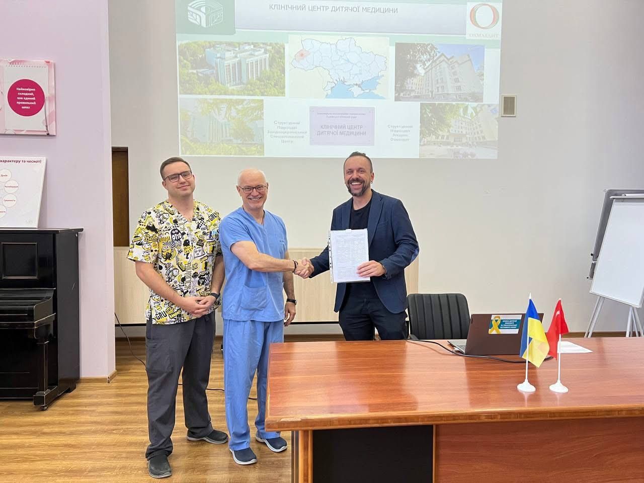 https://moz.gov.ua/img/36a4c5d0-cf15-4eeb-8b48-30f9b004eb77/1f48d65b-2def-4013-b5fe-15b5bf54c617.jpg?fm=jpg&q=80&fit=max&crop=1280%2C960%2C0%2C0