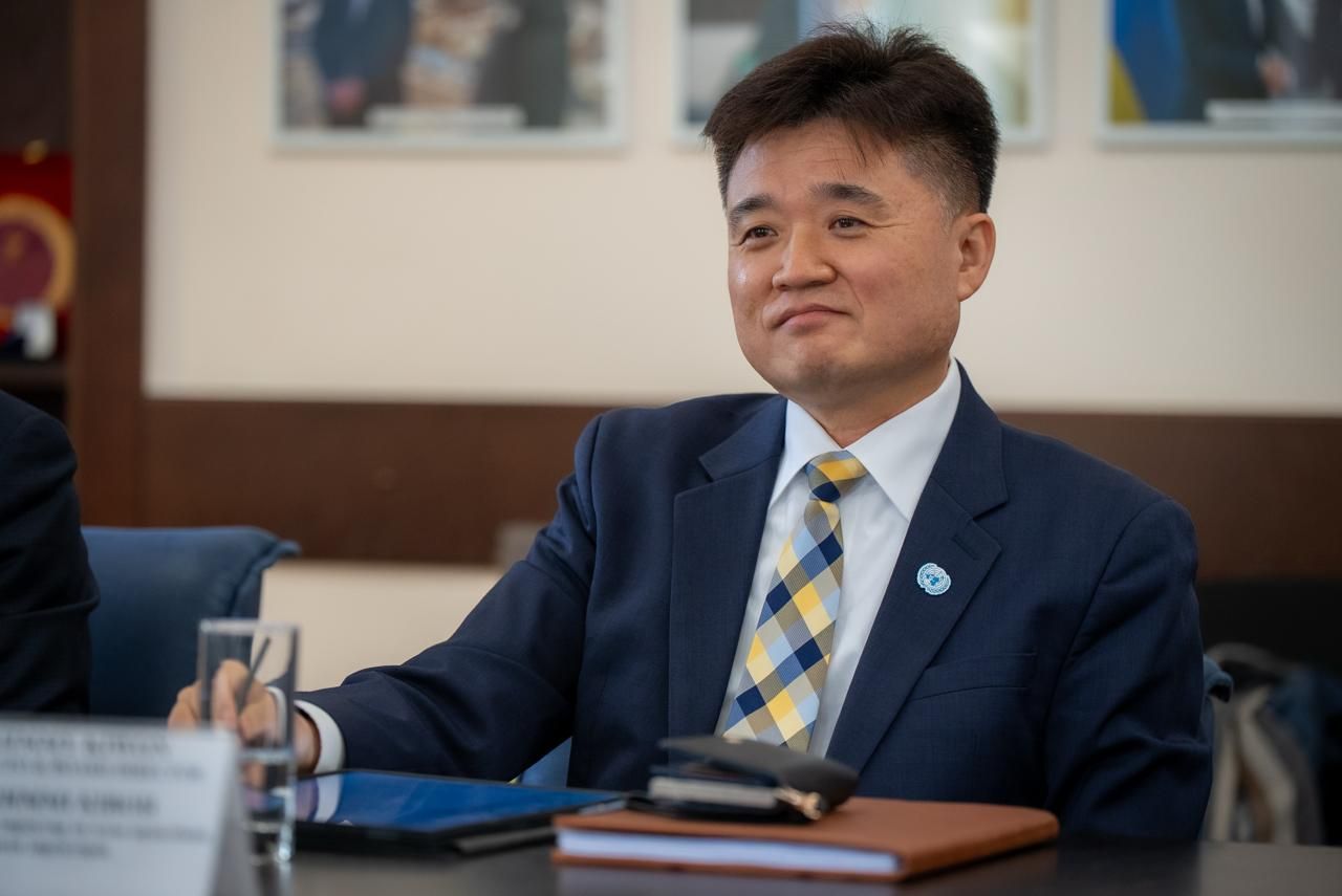 https://moz.gov.ua/img/3dd7494c-8a25-4a45-81fb-918783ab930b/img-20251016-wa0010.jpg?fm=jpg&q=80&fit=max&crop=1280%2C855%2C0%2C0