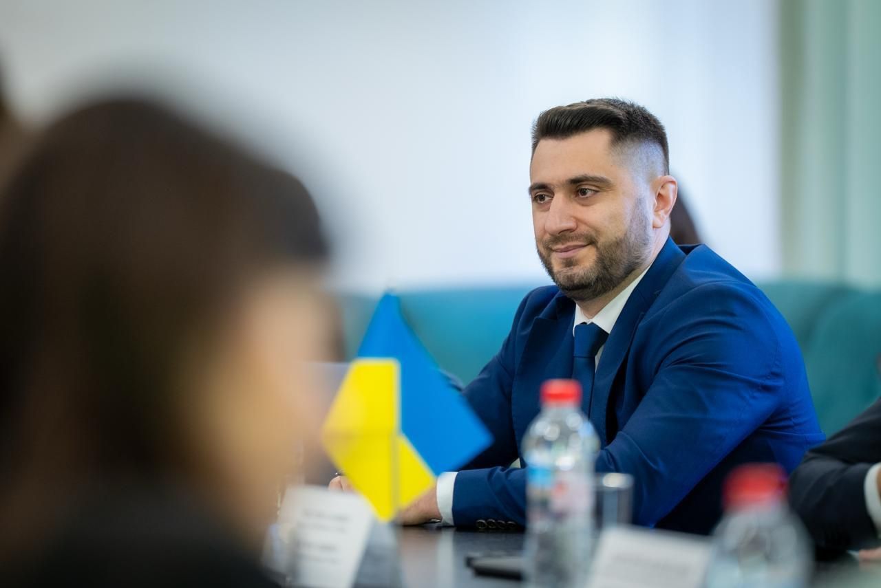 https://moz.gov.ua/img/4ce275d7-b240-4fe3-8ccc-6fd0e981b0fb/whatsapp-image-2026-09-11-at-141150-4.jpeg?fm=jpg&q=80&fit=max&crop=1280%2C855%2C0%2C0