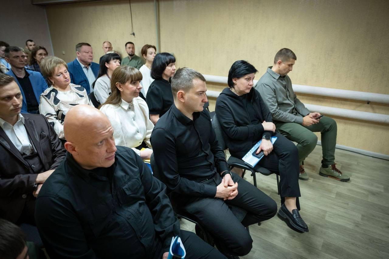 https://moz.gov.ua/img/4e20d400-73ba-4f28-9a09-310d4f11540e/693916897-4068917676573659-8199222180623585477-n.jpg?fm=jpg&q=80&fit=max&crop=1280%2C853%2C0%2C0