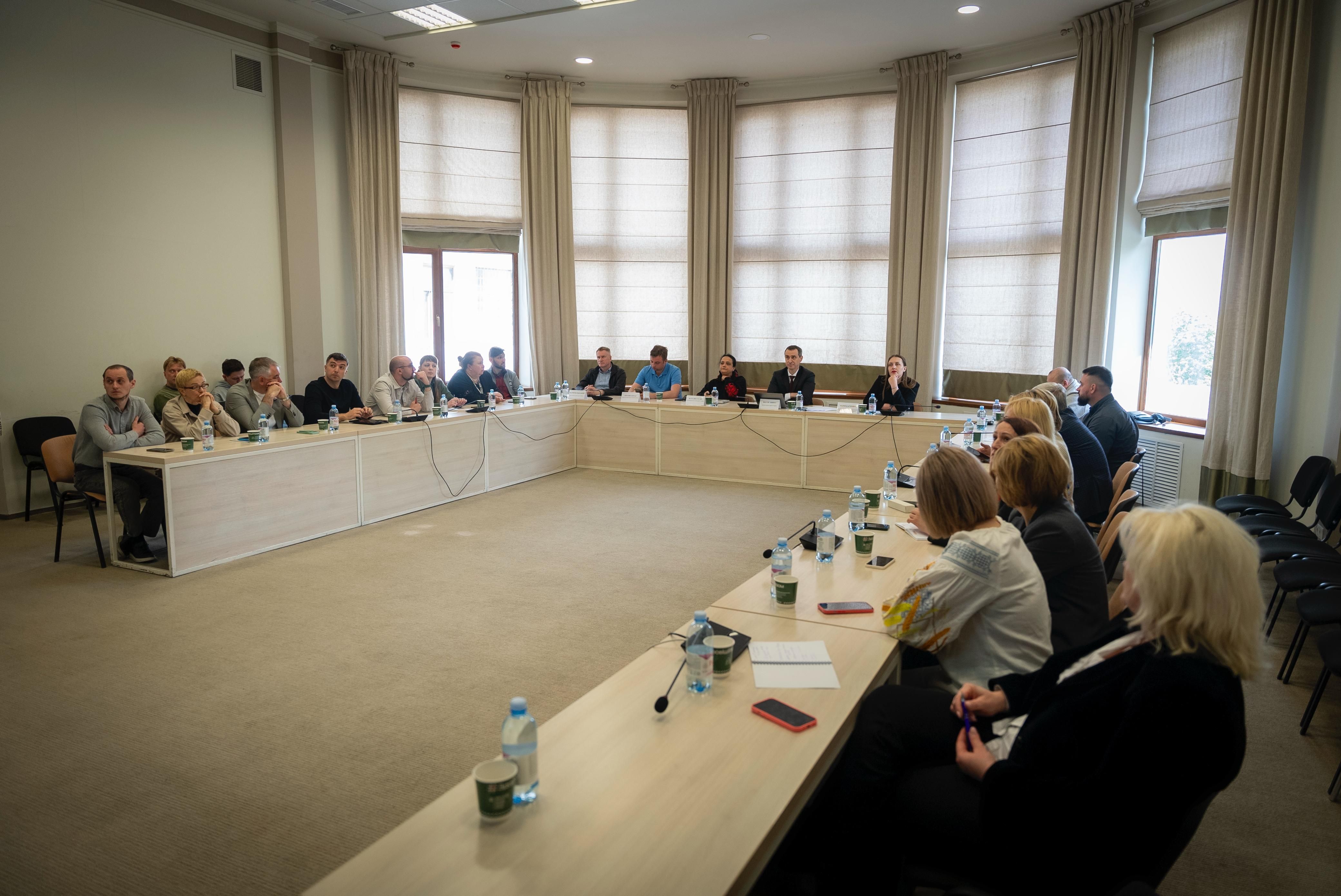 https://moz.gov.ua/img/50f4e23c-9191-4ac8-a6e5-bf6f6b91a623/whatsapp-image-2025-05-10-at-151234.jpeg?fm=jpg&q=80&fit=max&crop=4160%2C2779%2C0%2C0