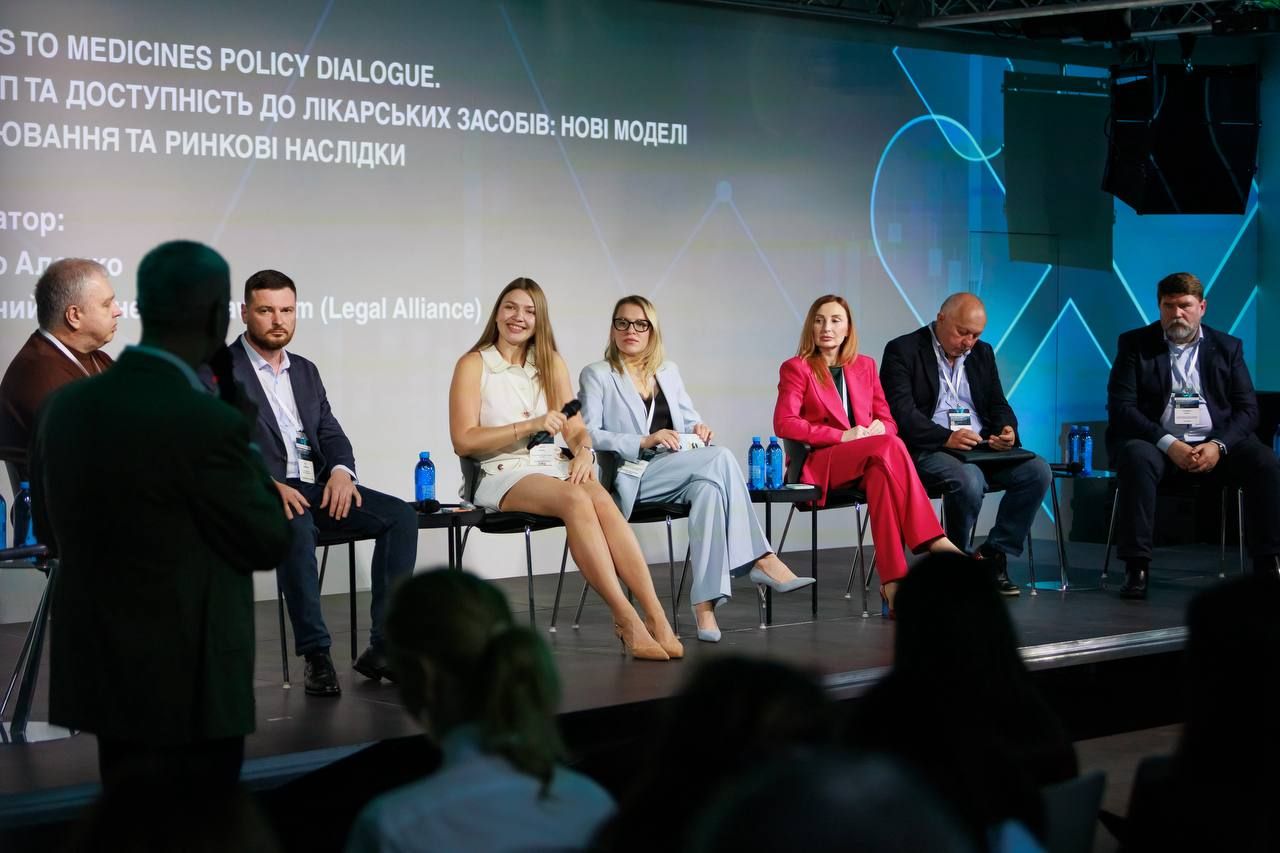 https://moz.gov.ua/img/51cf9160-3e2c-4cee-a825-7ff3e801abec/photo-2026-05-13-18-36-33.jpg?fm=jpg&q=80&fit=max&crop=1280%2C853%2C0%2C0