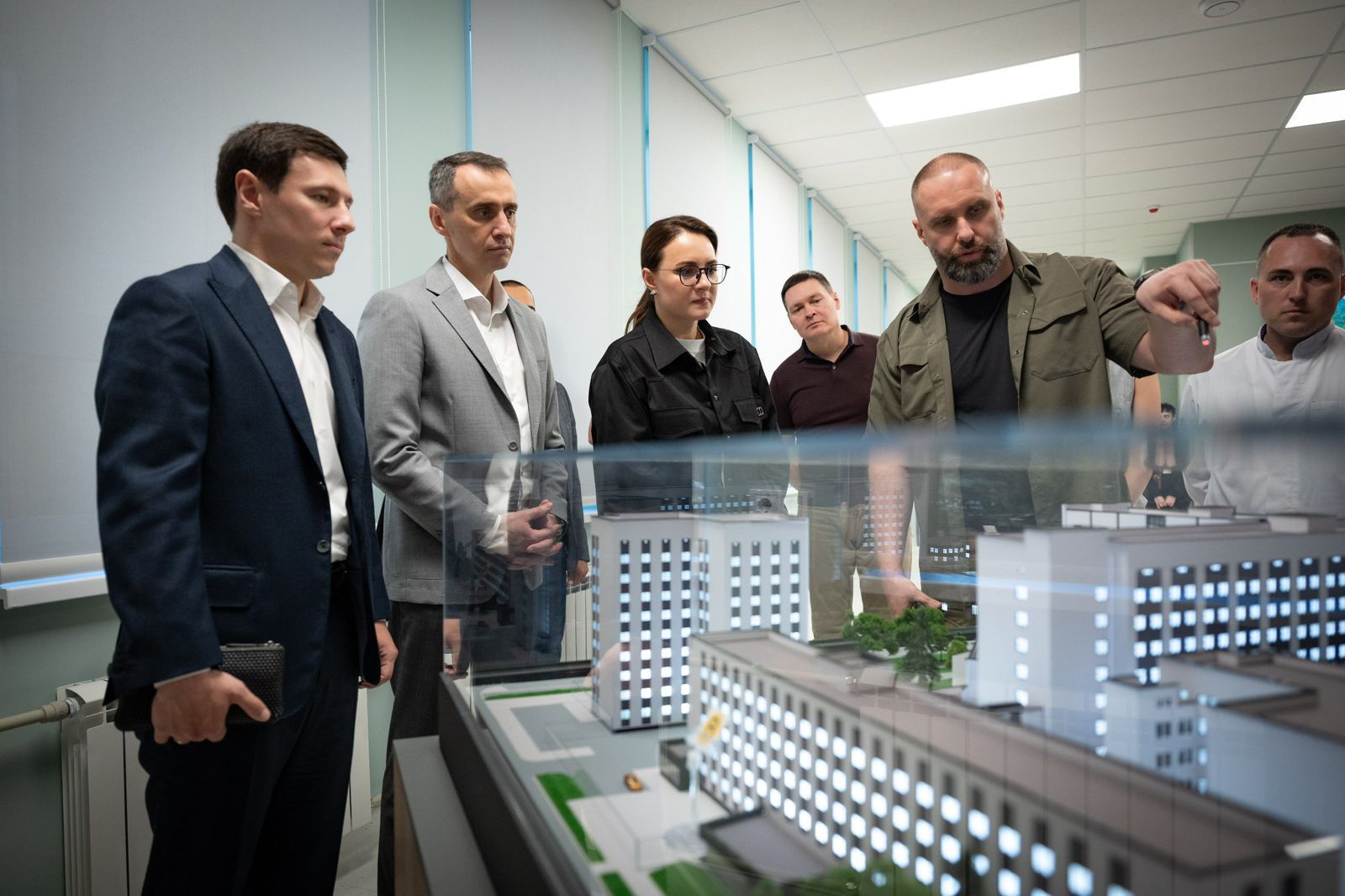https://moz.gov.ua/img/53264094-ff05-4fa3-8dc2-9a22da13db16/whatsapp-image-2025-08-10-at-205338.jpeg?fm=jpg&q=80&fit=max&crop=1600%2C1066%2C0%2C0
