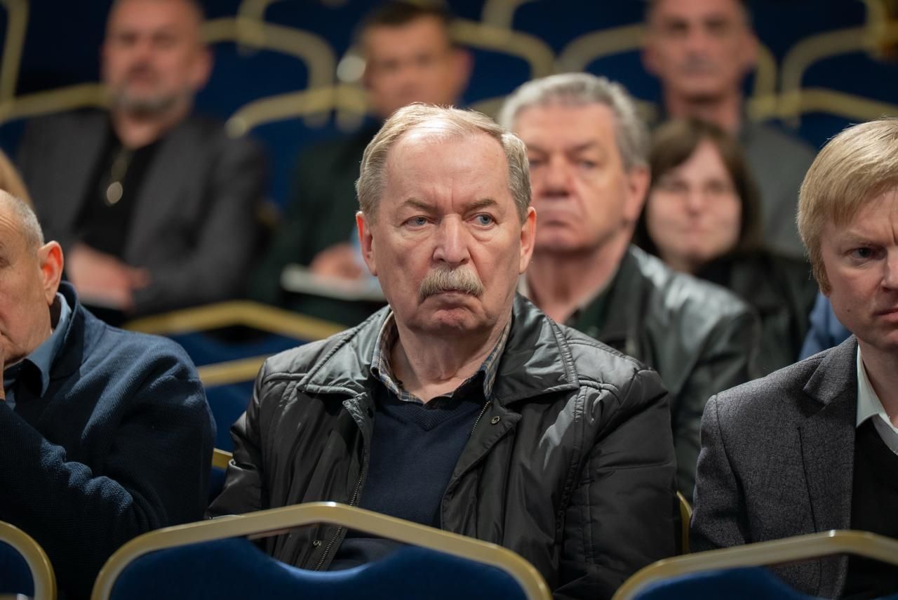https://moz.gov.ua/img/67ac1b11-7228-4a56-8ad4-ad5948ee1945/1000126582.jpg?fm=jpg&q=80&fit=max&crop=1280%2C855%2C0%2C0