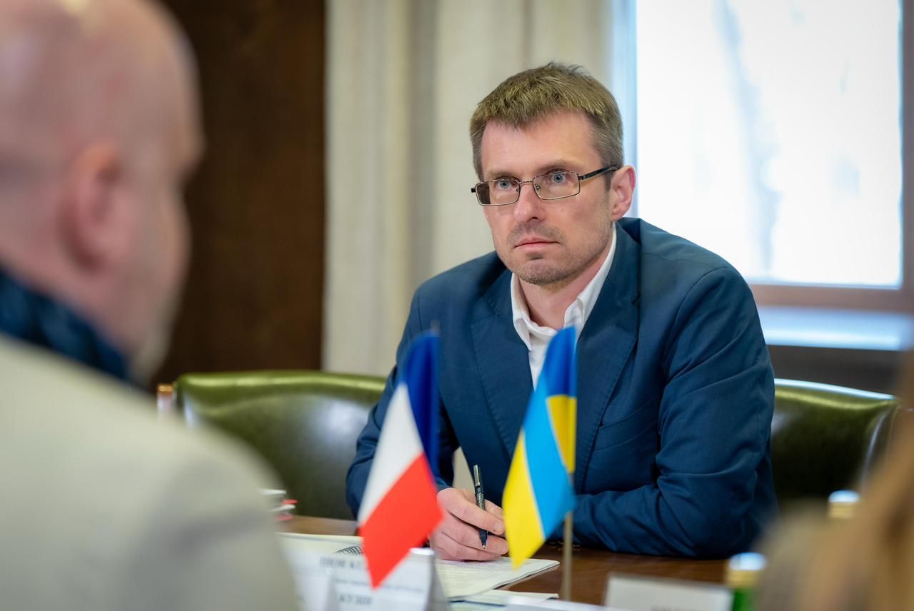 https://moz.gov.ua/img/684a1355-ff42-4426-a450-6ebb0ef23dce/whatsapp-image-2026-04-09-at-135839-2.jpeg?fm=jpg&q=80&fit=max&crop=1280%2C856%2C0%2C0