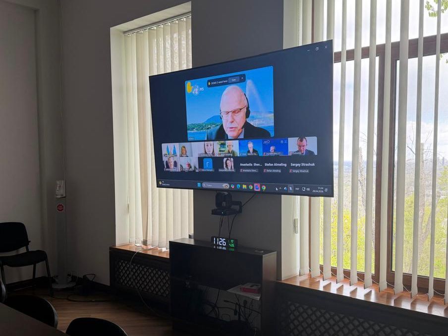 https://moz.gov.ua/img/6af2acfa-f4e4-4c68-851d-4738f027f9b6/1000130380.jpg?fm=jpg&q=80&fit=max&crop=904%2C678%2C0%2C0