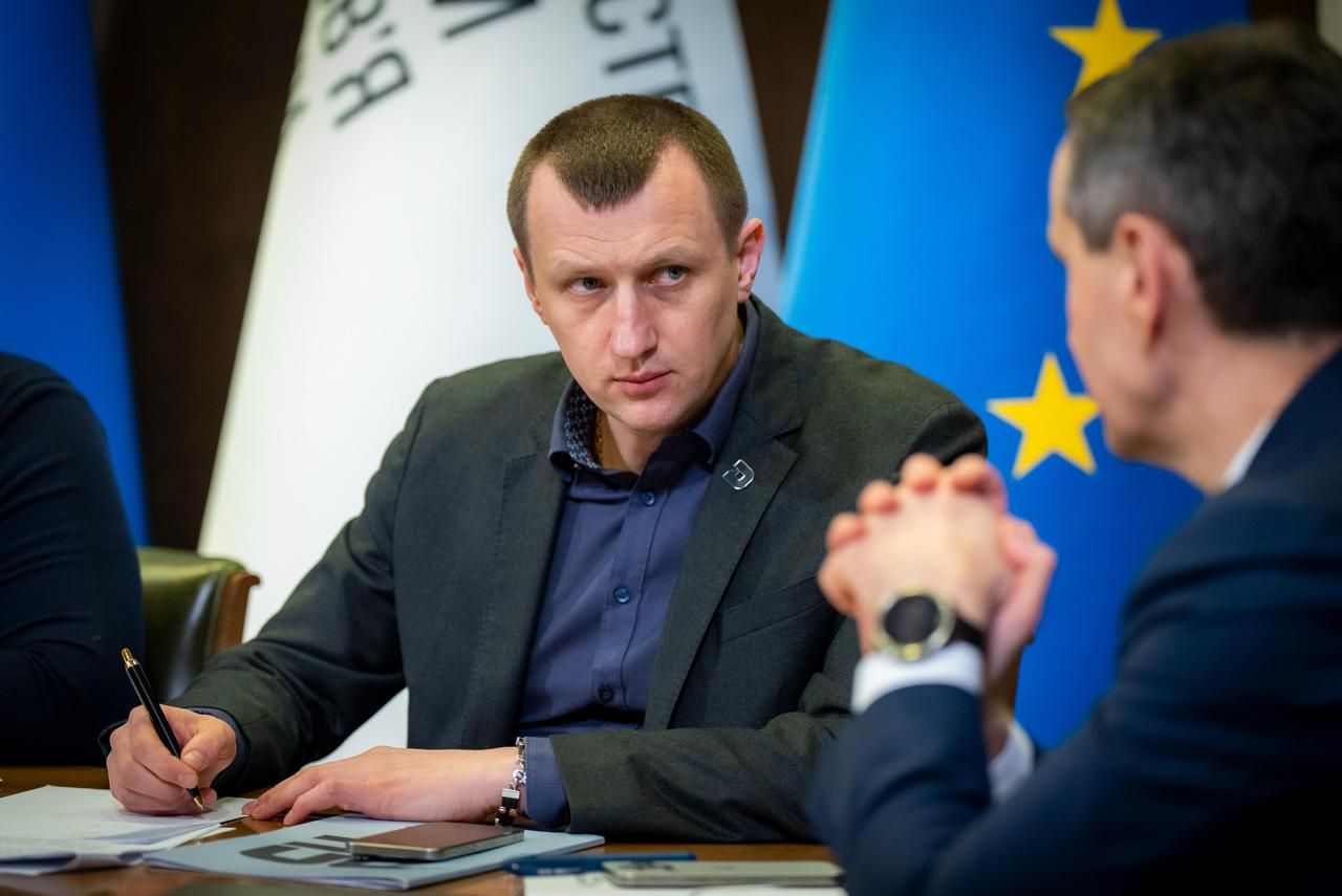 https://moz.gov.ua/img/6b4e6901-31b9-4a7d-8d4d-a435f72815de/img-20250228-wa0009.jpg?fm=jpg&q=80&fit=max&crop=1280%2C855%2C0%2C0