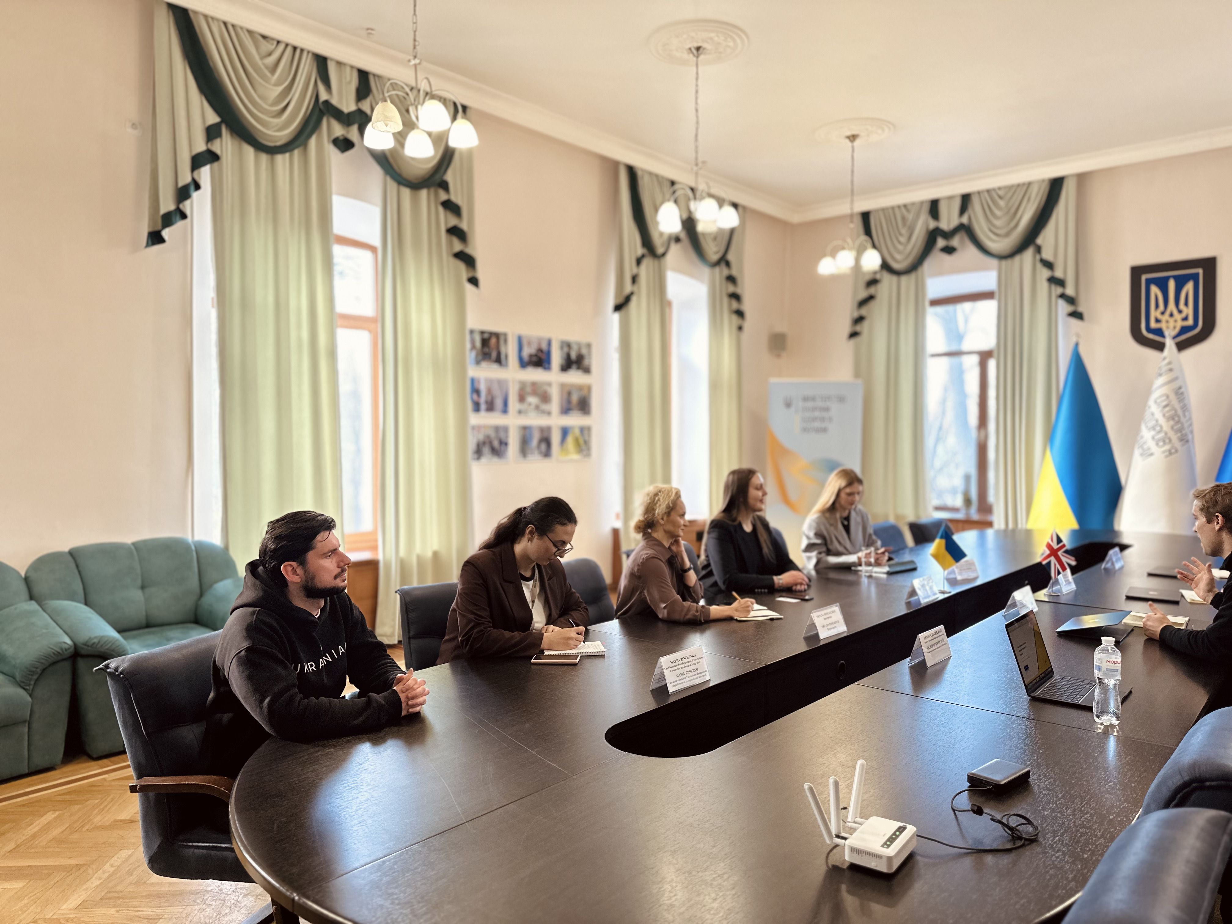 https://moz.gov.ua/img/6c8dd0a0-588a-48b9-80c6-c7a9fc530023/img-8568.jpg?fm=jpg&q=80&fit=max&crop=4032%2C3024%2C0%2C0