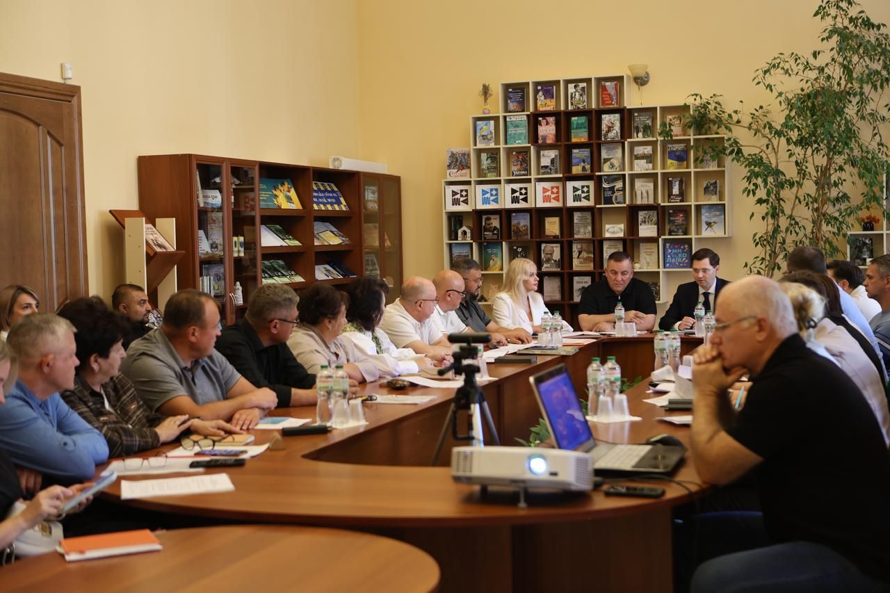 https://moz.gov.ua/img/75165dfc-b5db-4c0d-bd34-225f0278afb7/whatsapp-image-2026-09-18-at-165657-1.jpeg?fm=jpg&q=80&fit=max&crop=1280%2C853%2C0%2C0