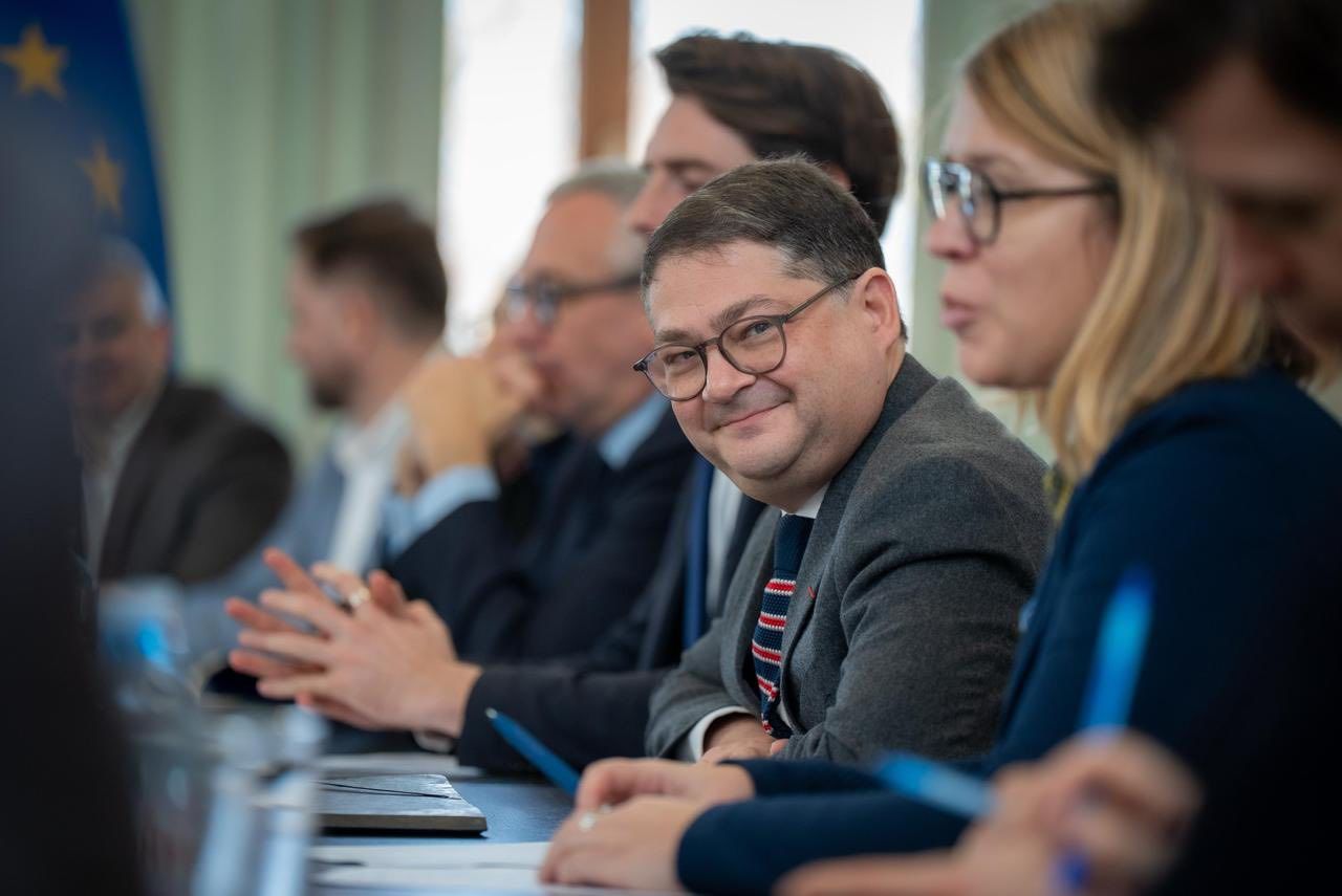 https://moz.gov.ua/img/79c83d70-bf5e-4bef-997d-4f3e3ecdd39e/588563877-3870336069765155-1061841323876435346-n.jpg?fm=jpg&q=80&fit=max&crop=1280%2C855%2C0%2C0