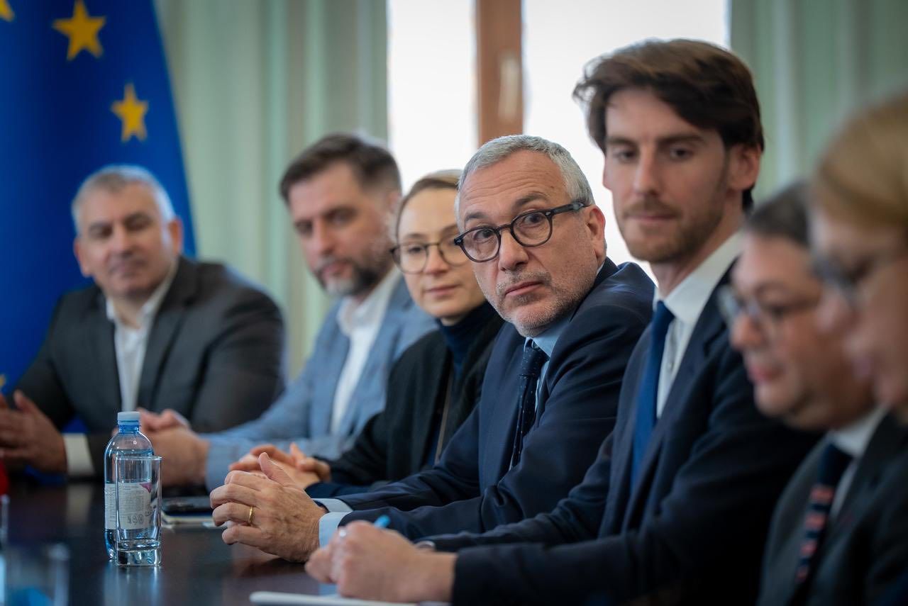 https://moz.gov.ua/img/79c83d70-bf5e-4bef-997d-4f3e3ecdd39e/588635783-3870336149765147-7987313208692989869-n.jpg?fm=jpg&q=80&fit=max&crop=1280%2C855%2C0%2C0