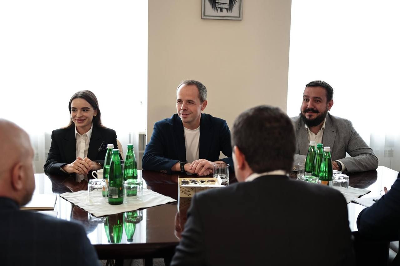https://moz.gov.ua/img/79df1e6d-a121-4ea1-92ed-148857cca1dc/photo-2026-10-08-17-14-33.jpg?fm=jpg&q=80&fit=max&crop=1280%2C853%2C0%2C0