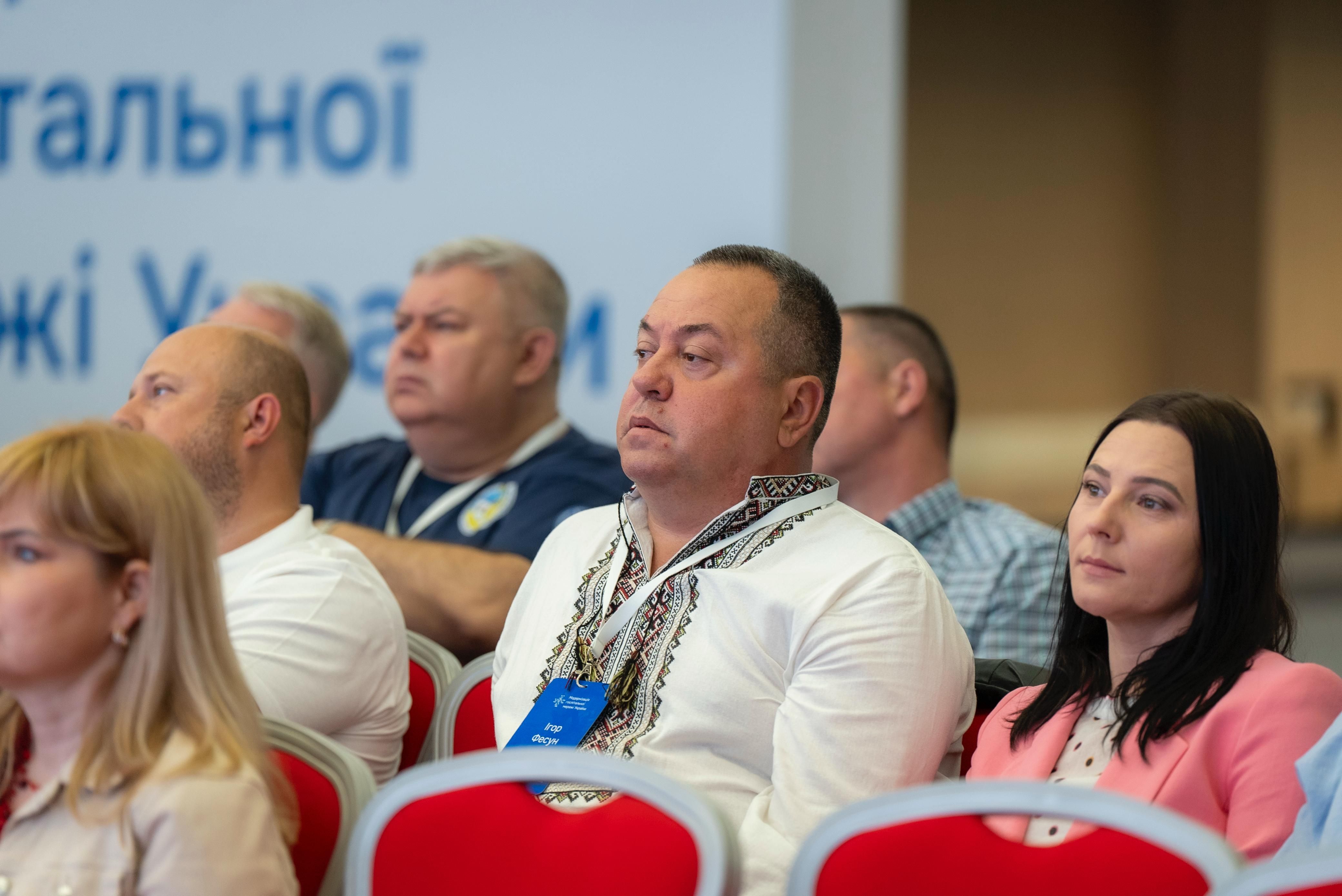 https://moz.gov.ua/img/7c44e273-95bd-4471-ad7e-ab2b4c52a309/whatsapp-image-2025-06-14-at-191618.jpeg?fm=jpg&q=80&fit=max&crop=4160%2C2779%2C0%2C0