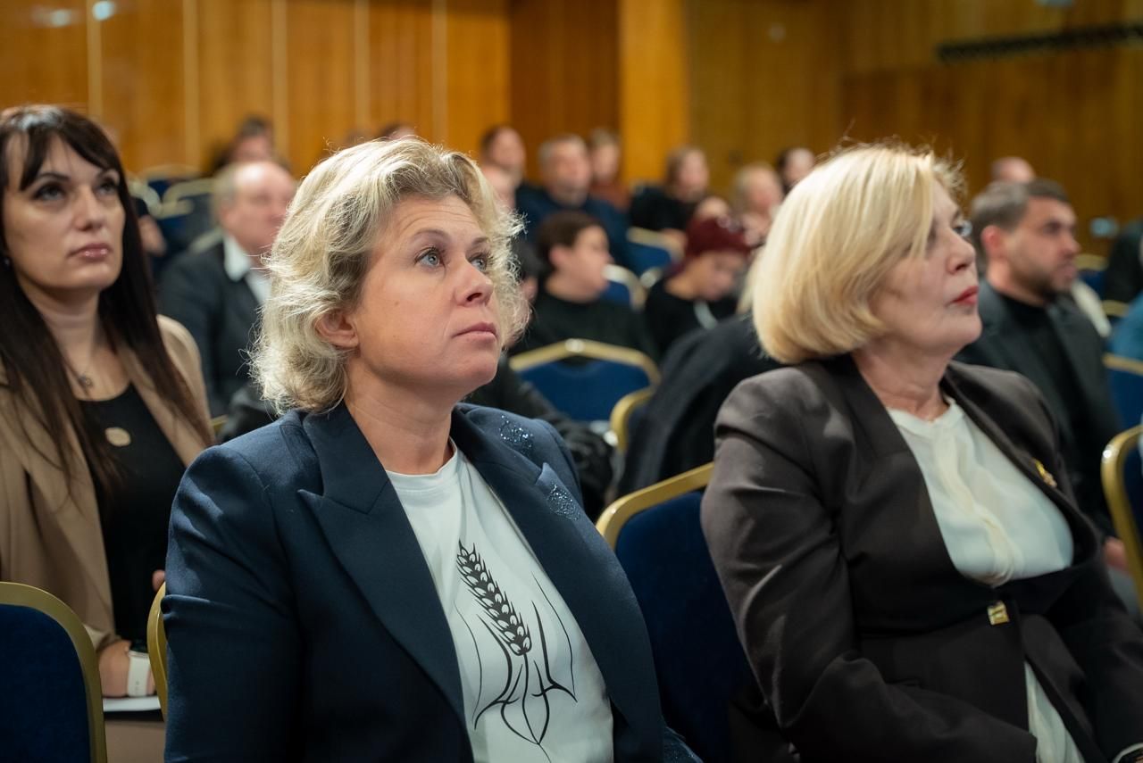 https://moz.gov.ua/img/7f22f8a6-394f-4c6c-a935-7237b74127fd/img-20251113-wa0032.jpg?fm=jpg&q=80&fit=max&crop=1280%2C855%2C0%2C0