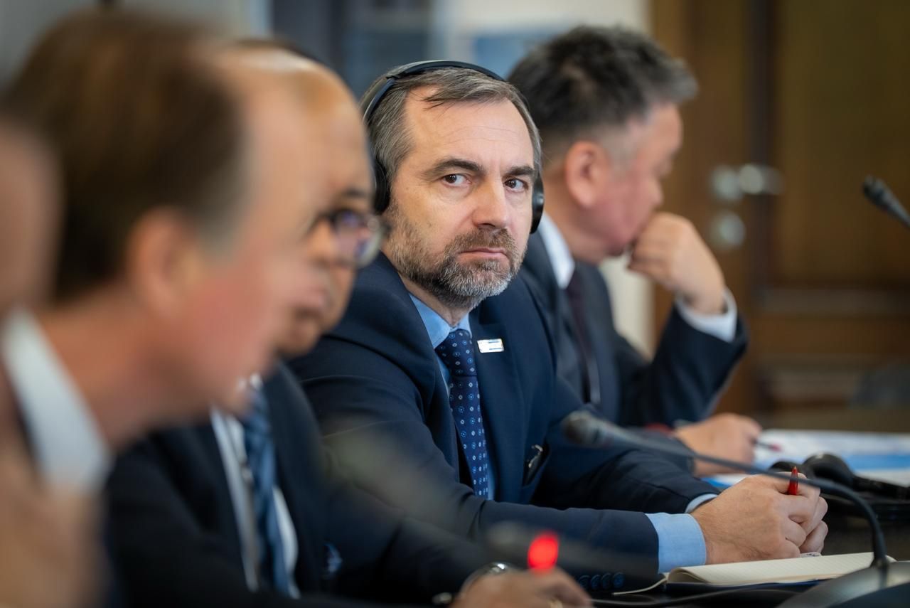 https://moz.gov.ua/img/7f647a7c-40bb-410f-b237-f940a3920025/1000185612.jpg?fm=jpg&q=80&fit=max&crop=1280%2C855%2C0%2C0