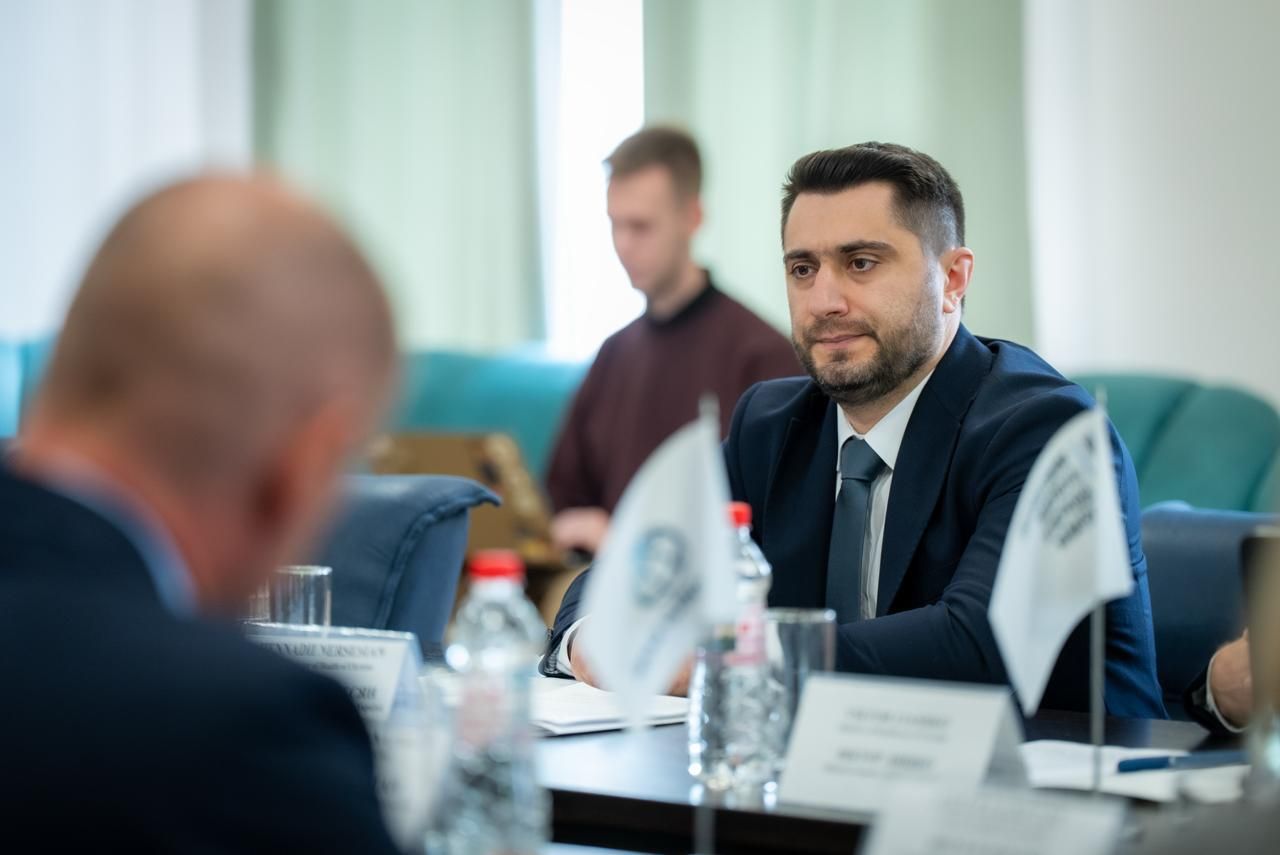 https://moz.gov.ua/img/824bf893-0ad9-4b47-a43c-c09034b2b315/whatsapp-image-2026-09-25-at-103824-4.jpeg?fm=jpg&q=80&fit=max&crop=1280%2C855%2C0%2C0