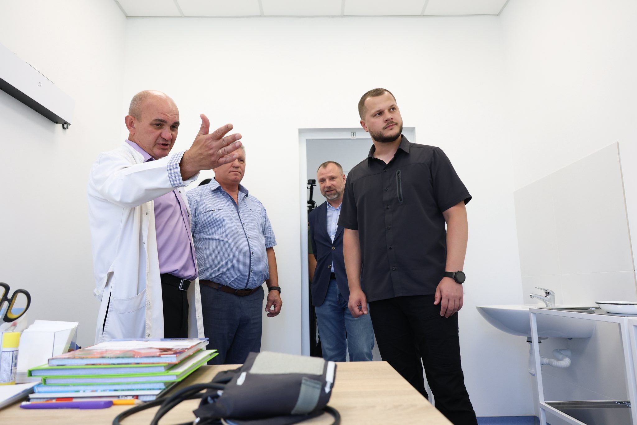 https://moz.gov.ua/img/8732e737-e237-4d14-9b15-ef49c999e9ea/519409800-2814450835612489-173521694765812227-n.jpg?fm=jpg&q=80&fit=max&crop=2048%2C1366%2C0%2C0