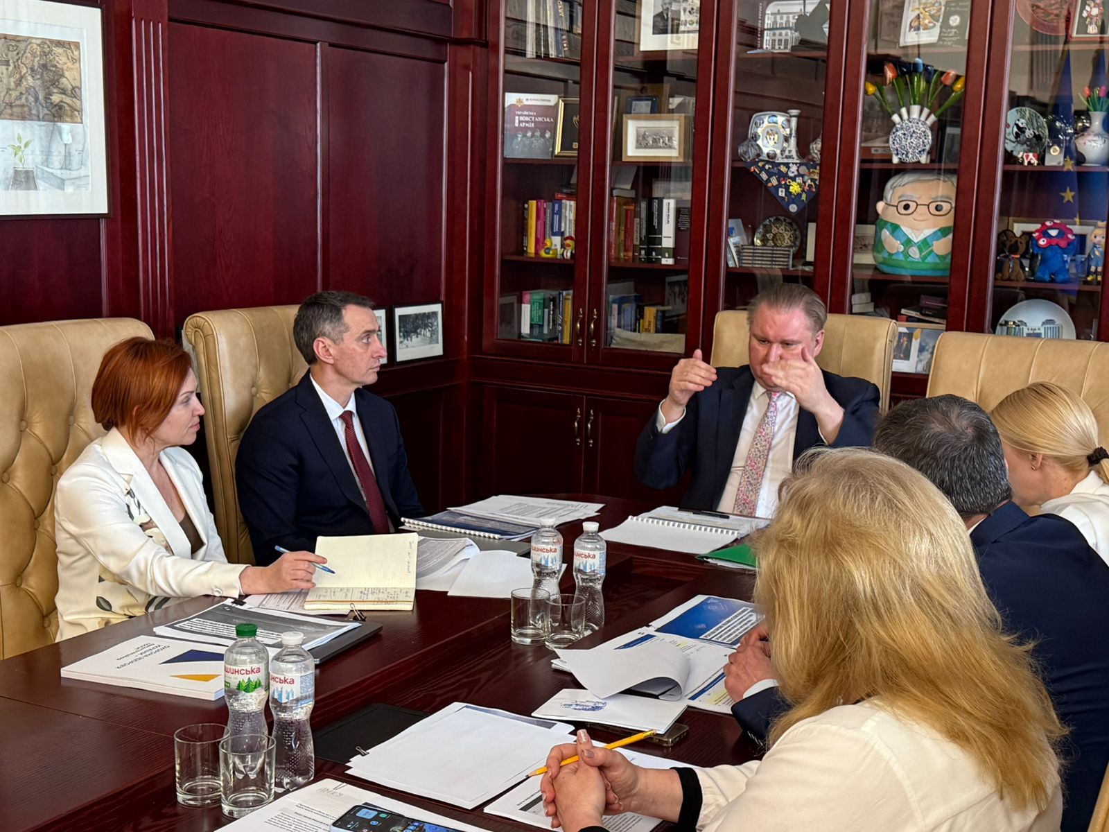 https://moz.gov.ua/img/95f58813-c54c-4bf3-9ef0-b5ea80896b03/whatsapp-image-2026-04-20-at-211759.jpeg?fm=jpg&q=80&fit=max&crop=1600%2C1200%2C0%2C0
