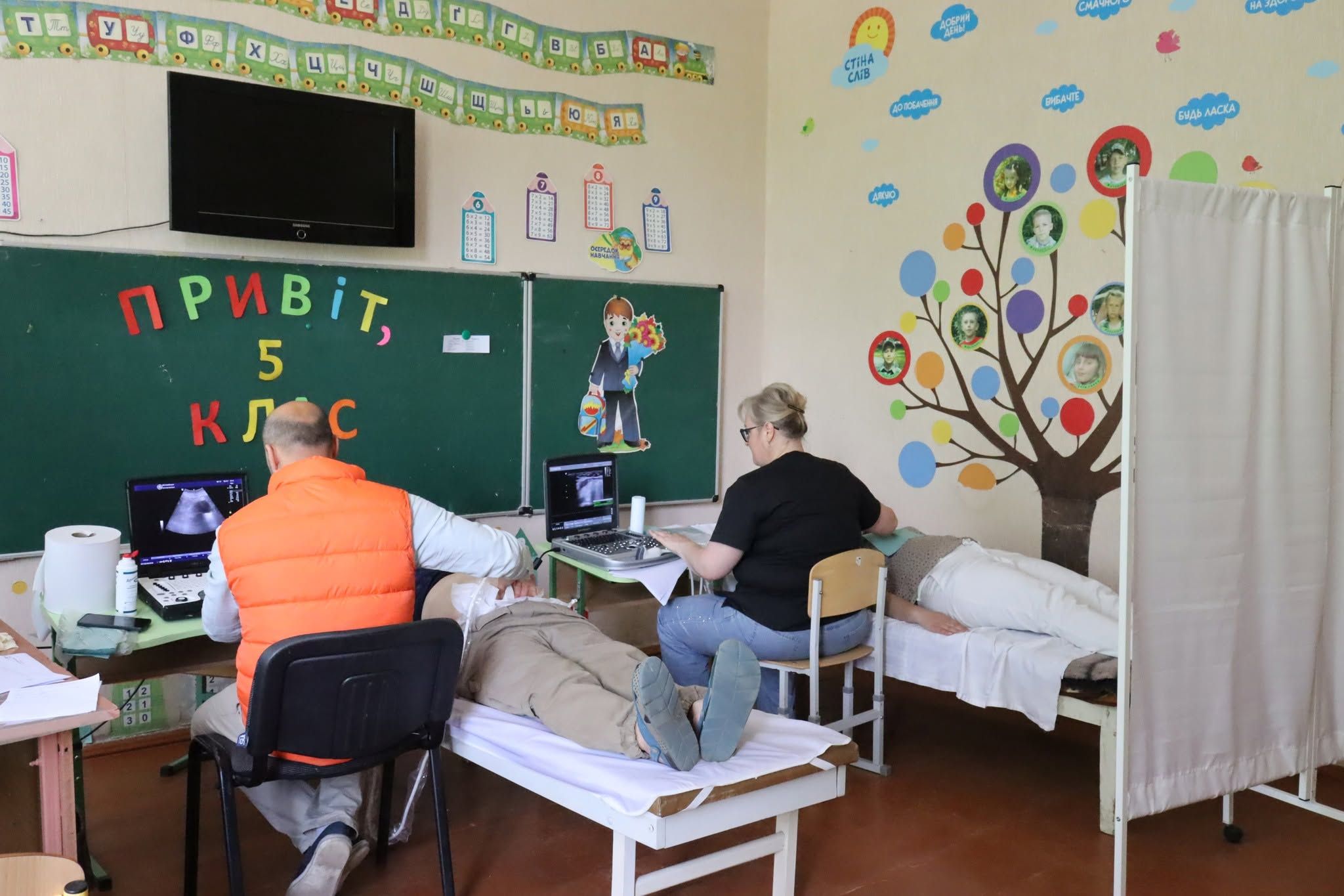 https://moz.gov.ua/img/96b2c498-1d3f-460c-b6cb-59b3520edf37/727104143-122180605070924758-6636421304965144107-n.jpg?fm=jpg&q=80&fit=max&crop=2048%2C1365%2C0%2C0