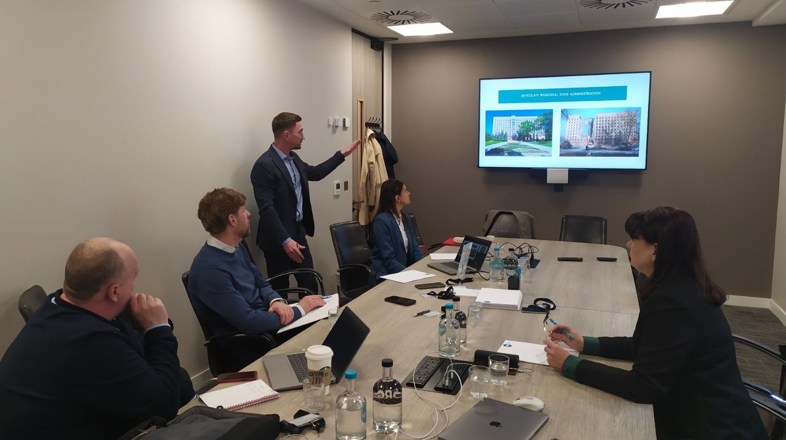 https://moz.gov.ua/img/96fe74fd-a65b-40d4-8639-49739e2d2f3c/1000173126.jpg?fm=jpg&q=80&fit=max&crop=1600%2C896%2C0%2C0