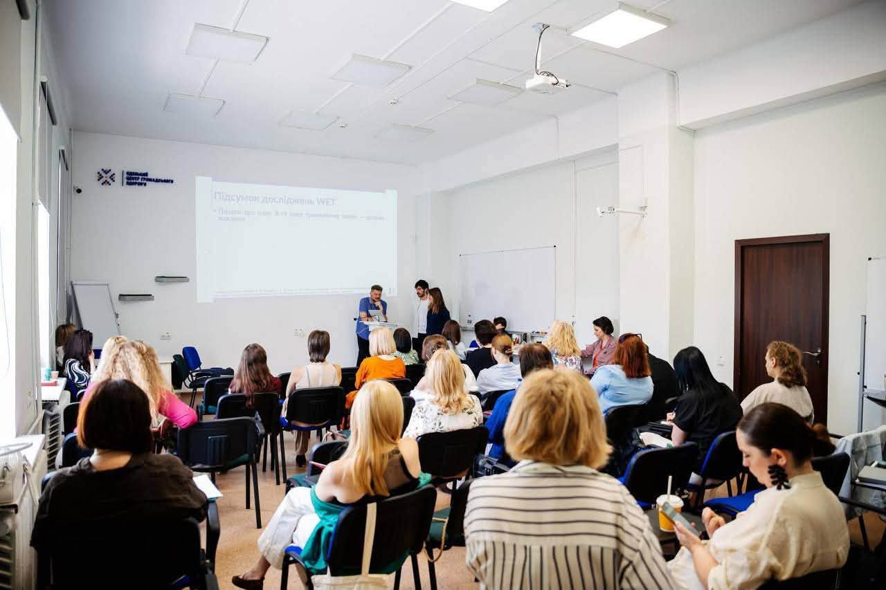 https://moz.gov.ua/img/a76f997c-e938-40a8-8a61-f270f42613cf/749542463-1675700701227032-5902222555653733444-n.jpg?fm=jpg&q=80&fit=max&crop=1280%2C853%2C0%2C0
