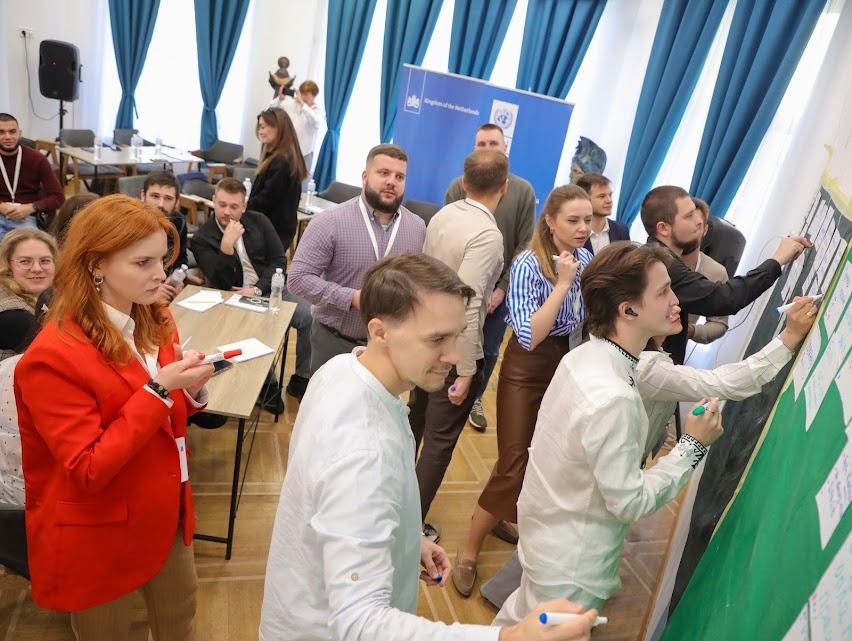 https://moz.gov.ua/img/a9bf4a4c-59f9-4208-b40b-2d388a7dd069/whatsapp-image-2026-10-05-at-095703.jpeg?fm=jpg&q=80&fit=max&crop=852%2C641%2C0%2C0