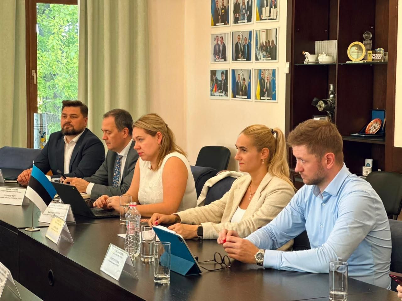https://moz.gov.ua/img/b33695b8-da3b-4932-a531-bccfdeb1960a/whatsapp-image-2026-09-14-at-125907-2.jpeg?fm=jpg&q=80&fit=max&crop=1280%2C960%2C0%2C0