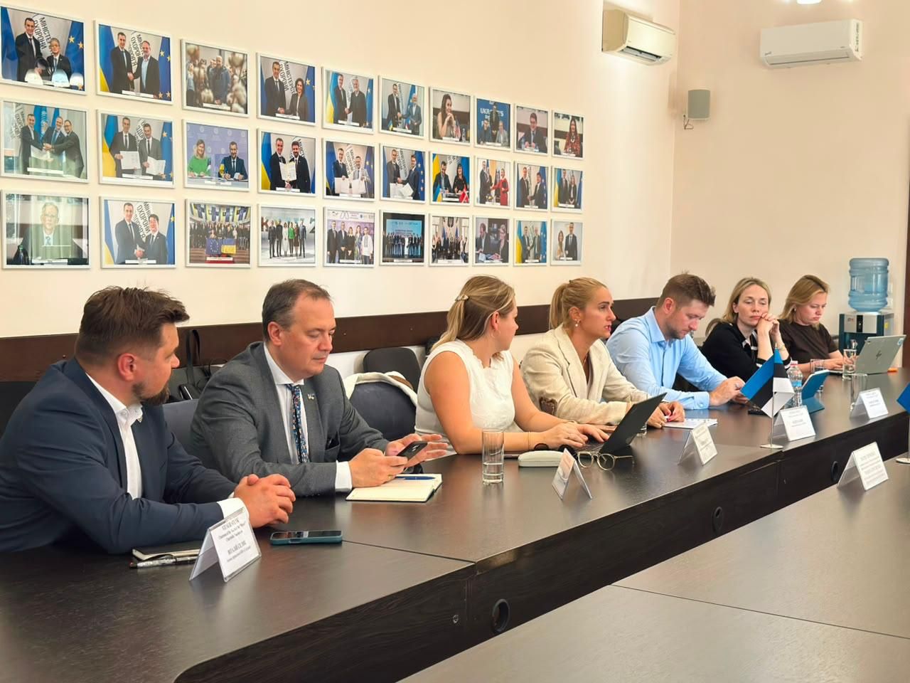 https://moz.gov.ua/img/b33695b8-da3b-4932-a531-bccfdeb1960a/whatsapp-image-2026-09-14-at-125907-3.jpeg?fm=jpg&q=80&fit=max&crop=1280%2C960%2C0%2C0