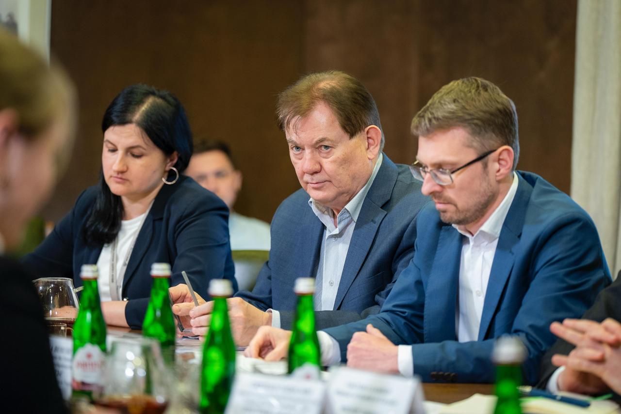 https://moz.gov.ua/img/b4207224-d1dd-4f96-b45b-2cd088fb7906/img-20250401-wa0008.jpg?fm=jpg&q=80&fit=max&crop=1280%2C855%2C0%2C0