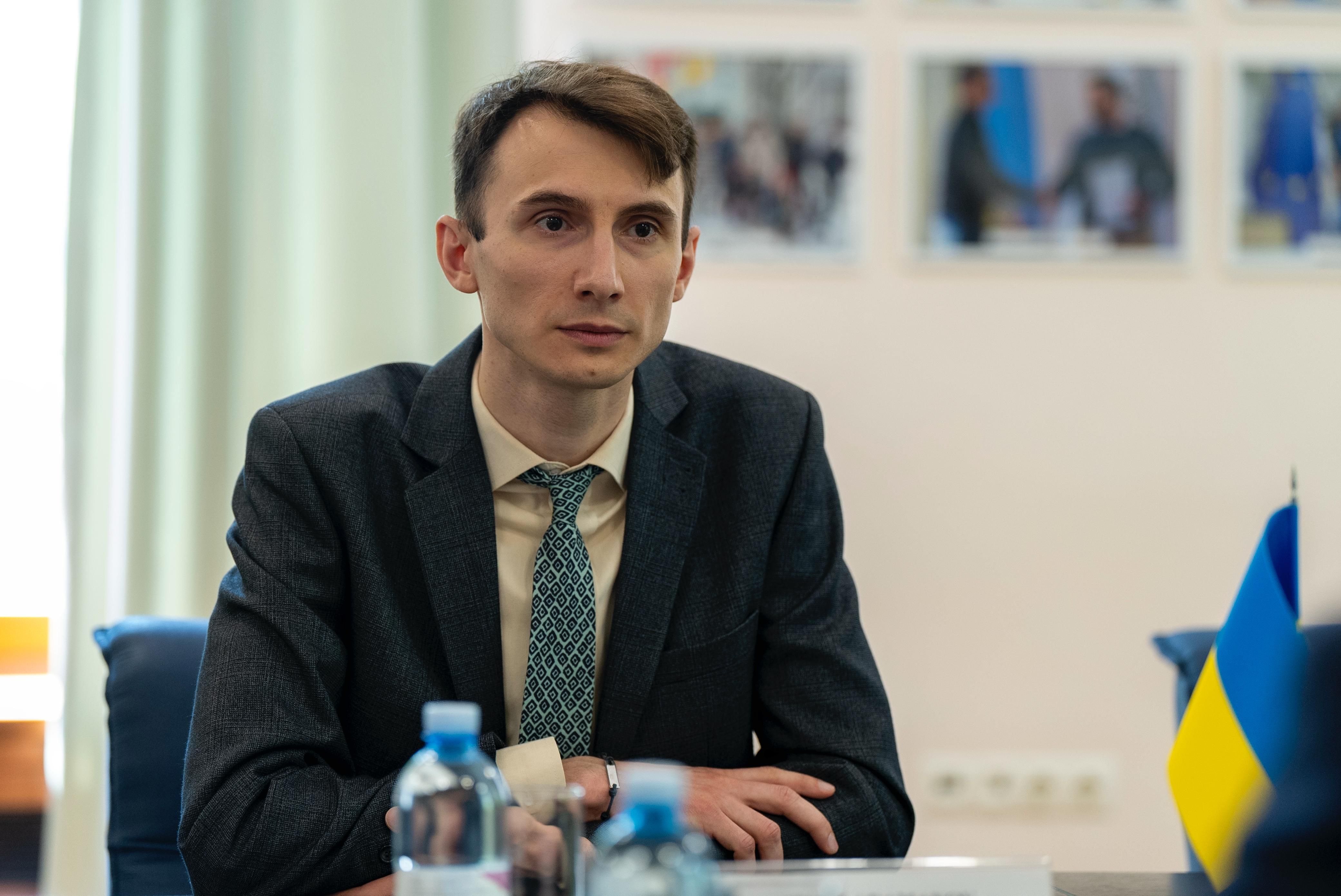 https://moz.gov.ua/img/b4300c6b-f760-4128-8e99-bf533cfb5ef5/whatsapp-image-2025-06-02-at-144928.jpeg?fm=jpg&q=80&fit=max&crop=4160%2C2779%2C0%2C0