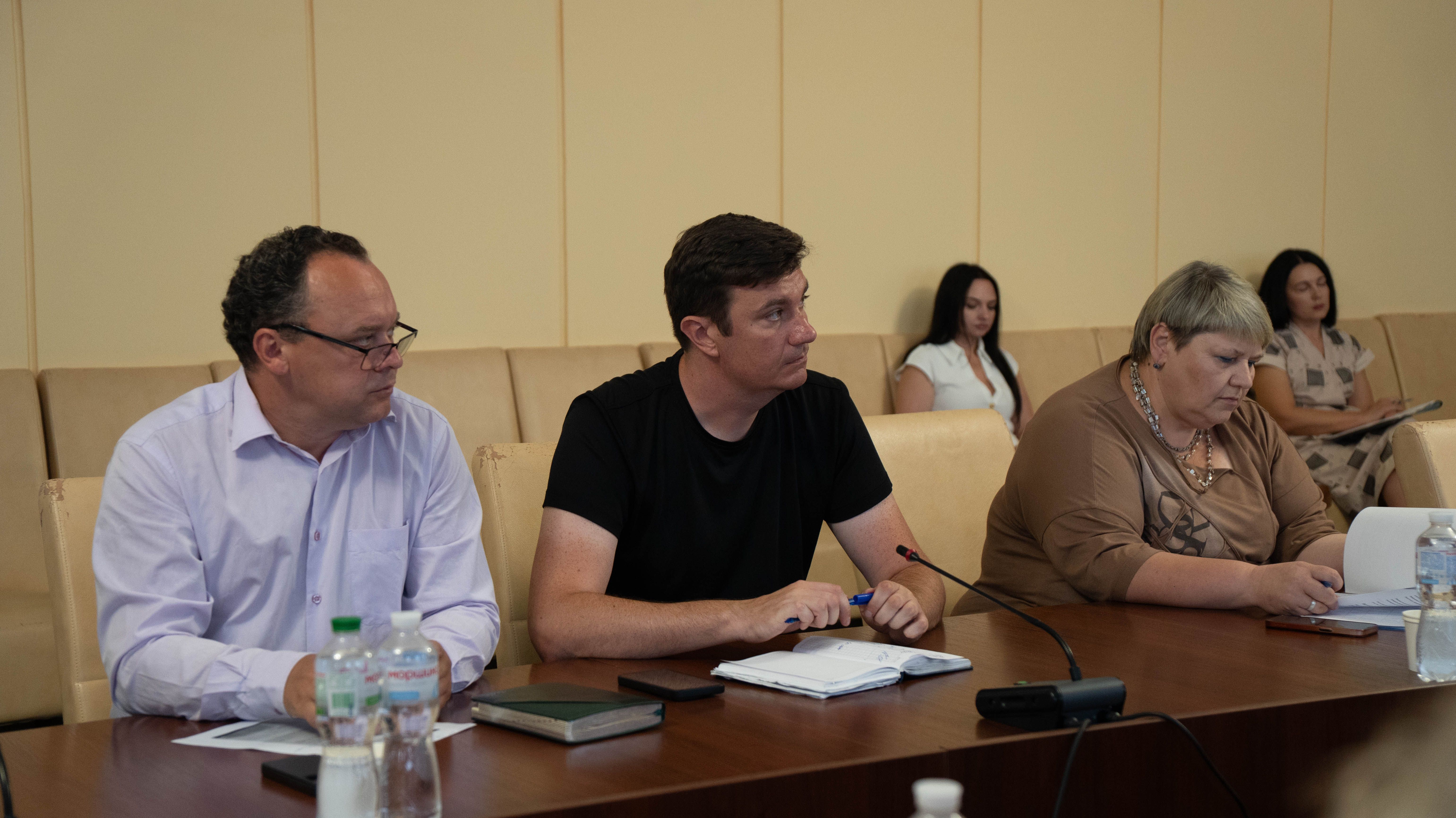 https://moz.gov.ua/img/b43de25f-42f1-49b1-a3fb-2538a5da4be7/dsc00909.jpg?fm=jpg&q=80&fit=max&crop=6164%2C3464%2C0%2C0