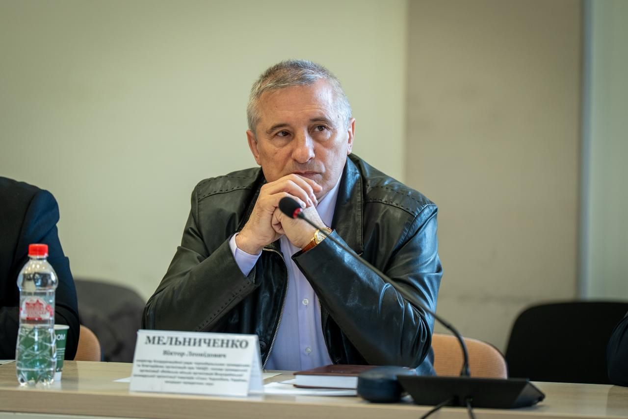 https://moz.gov.ua/img/c54cecbf-9f38-4327-b5eb-d827092489ed/whatsapp-image-2026-04-21-at-154904.jpeg?fm=jpg&q=80&fit=max&crop=1280%2C855%2C0%2C0