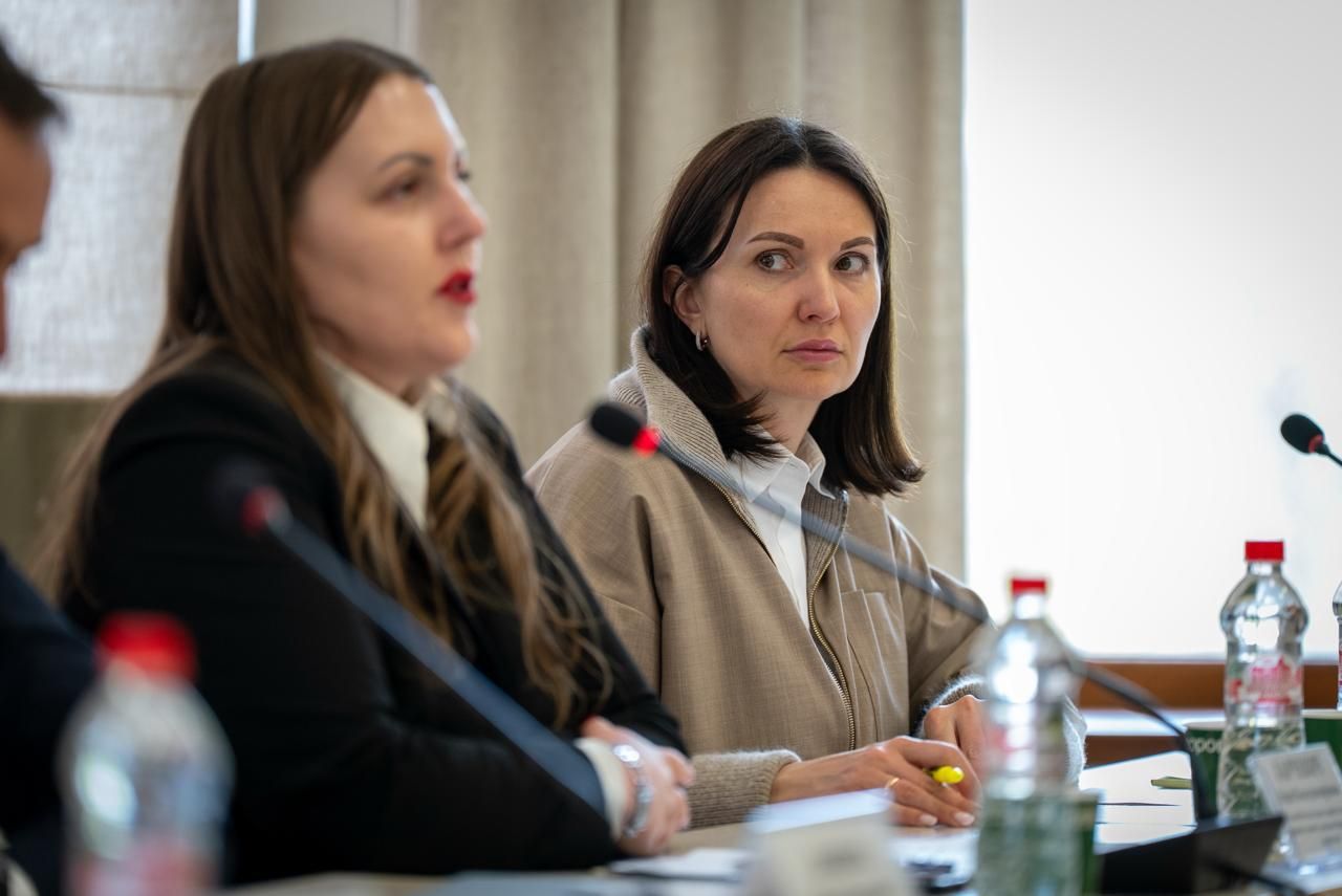 https://moz.gov.ua/img/c54cecbf-9f38-4327-b5eb-d827092489ed/whatsapp-image-2026-04-21-at-154908.jpeg?fm=jpg&q=80&fit=max&crop=1280%2C855%2C0%2C0