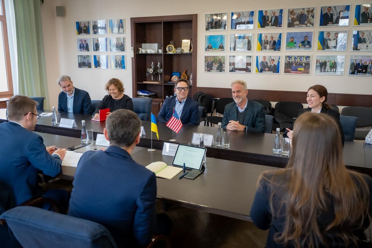 https://moz.gov.ua/img/cd720880-b82d-4121-8dee-56c3f0433c2d/whatsapp-image-2026-03-25-at-121252.jpeg?fm=jpg&q=80&fit=max&crop=1280%2C855%2C0%2C0