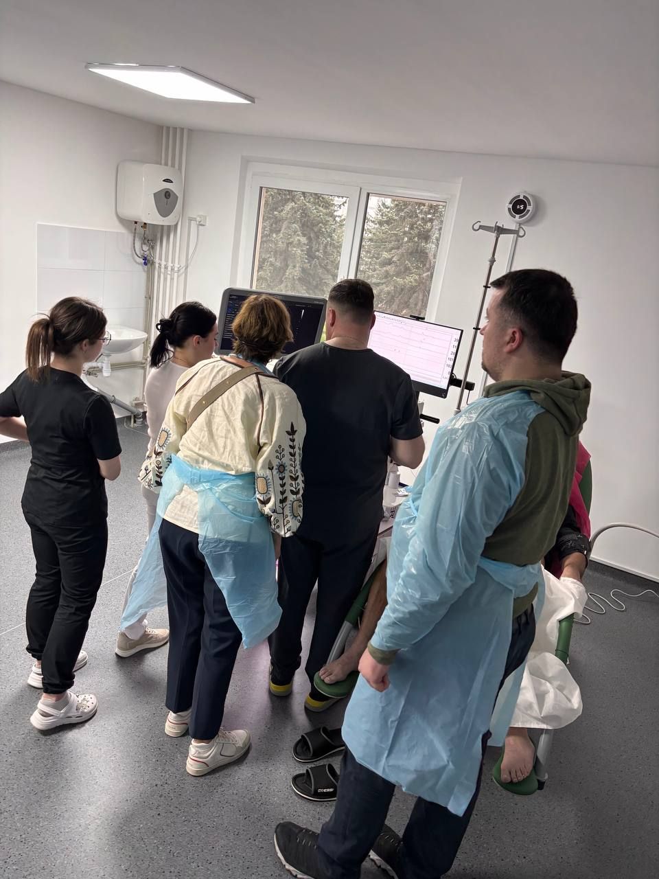 https://moz.gov.ua/img/d07034a4-246a-4e2b-9b2c-3a416f22917e/photo-2026-04-24-144744.jpeg?fm=jpg&q=80&fit=max&crop=960%2C1280%2C0%2C0