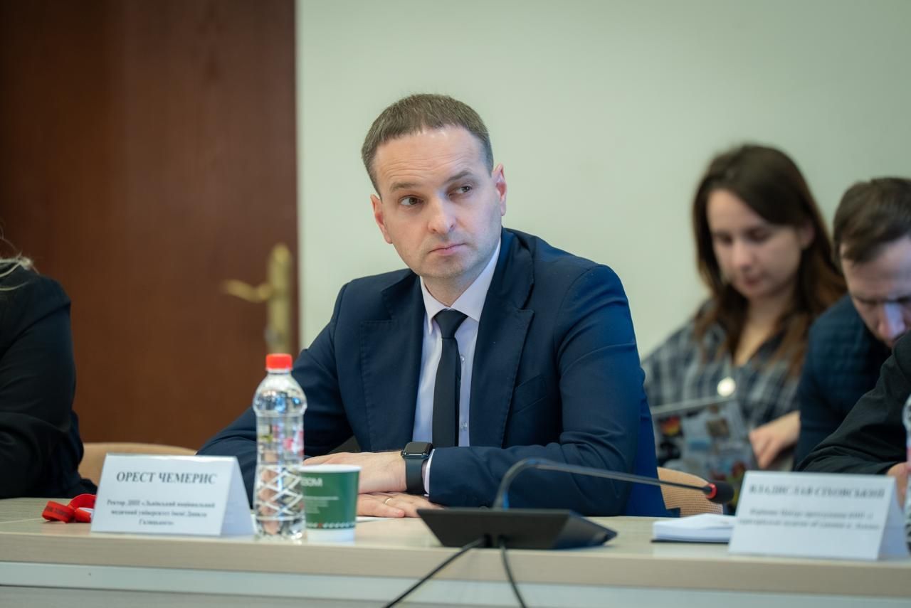 https://moz.gov.ua/img/d3f5cc08-d739-4e1b-b523-b64f653b35ab/whatsapp-image-2026-03-13-at-135148-3.jpeg?fm=jpg&q=80&fit=max&crop=1280%2C855%2C0%2C0