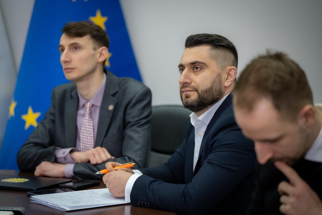 https://moz.gov.ua/img/df5cdaa6-064d-40a0-8541-afcc6aada361/whatsapp-image-2026-01-29-at-164820-1.jpeg?fm=jpg&q=80&fit=max&crop=1280%2C855%2C0%2C0